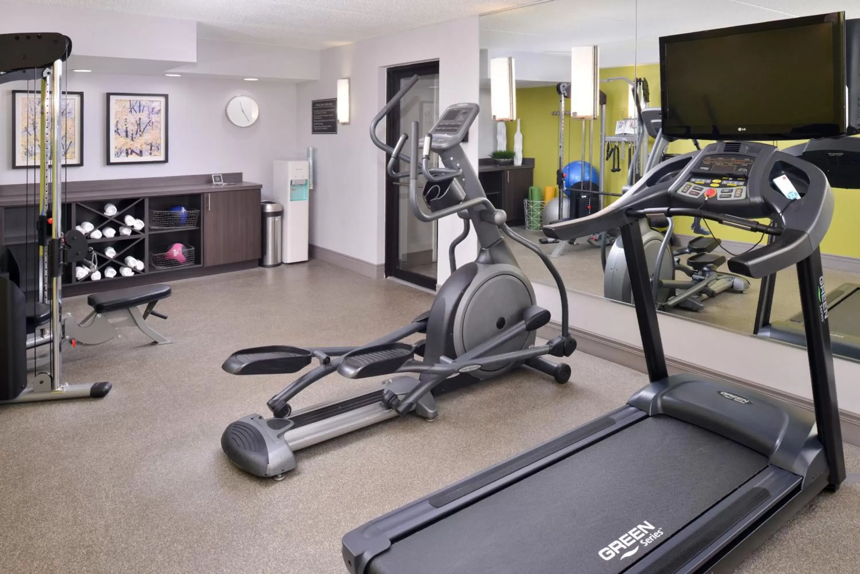 Fitness centre/facilities, Fitness Center/Facilities in Best Western Naperville Inn