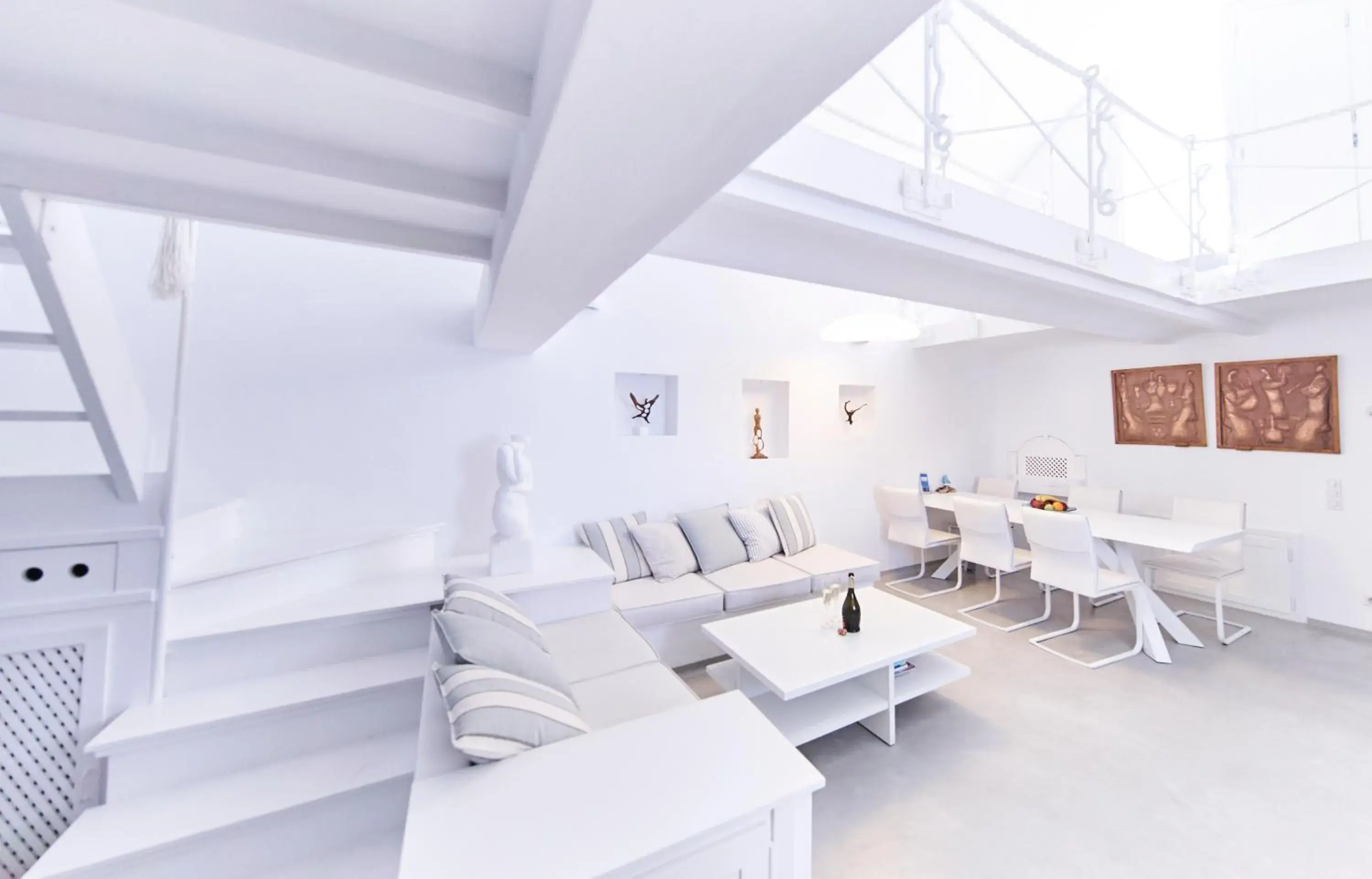 Living room in Trieris Villa & Suites Living room in Trieris Villa & Suites