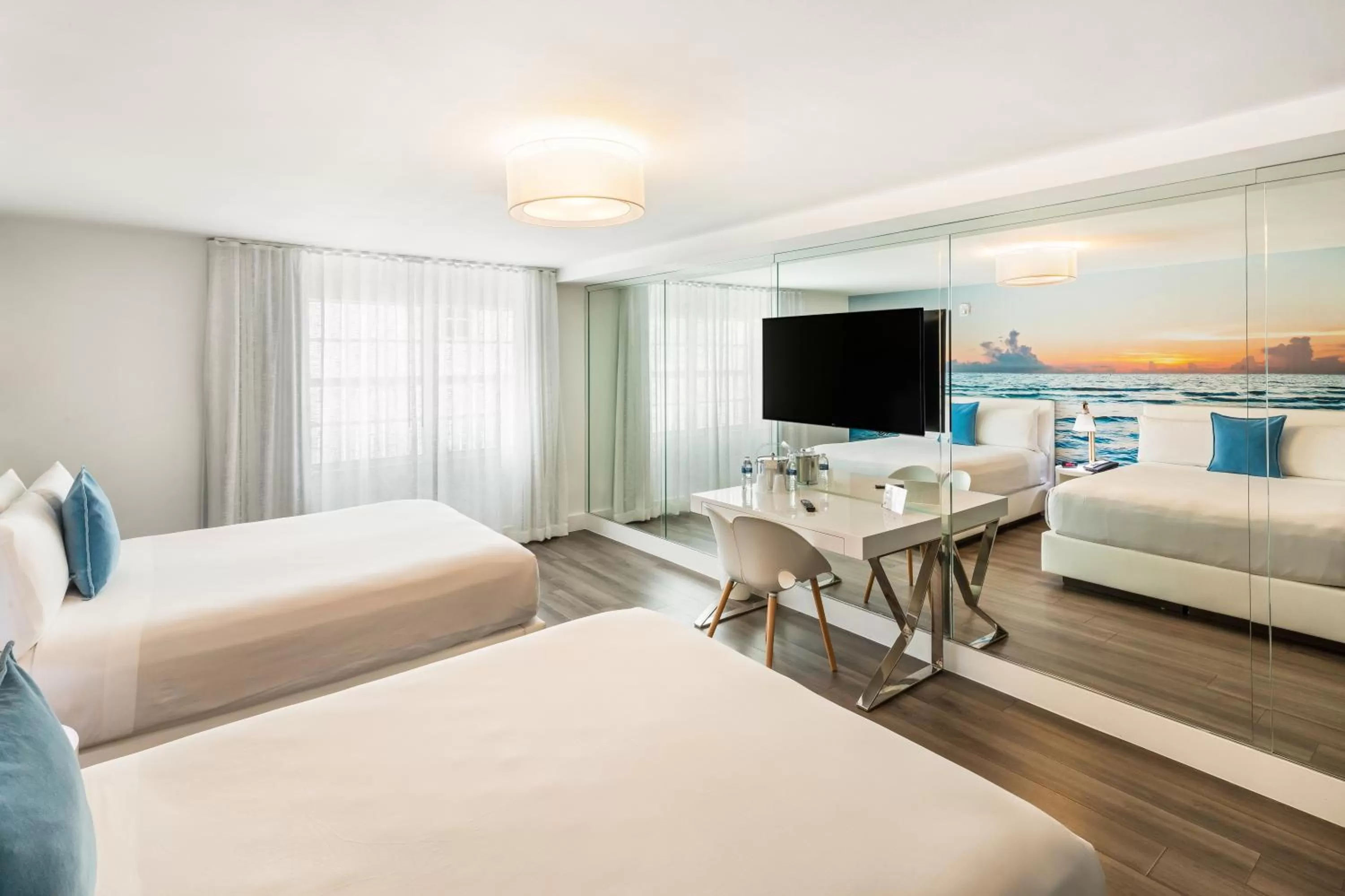 TV and multimedia, Bed in President Hotel