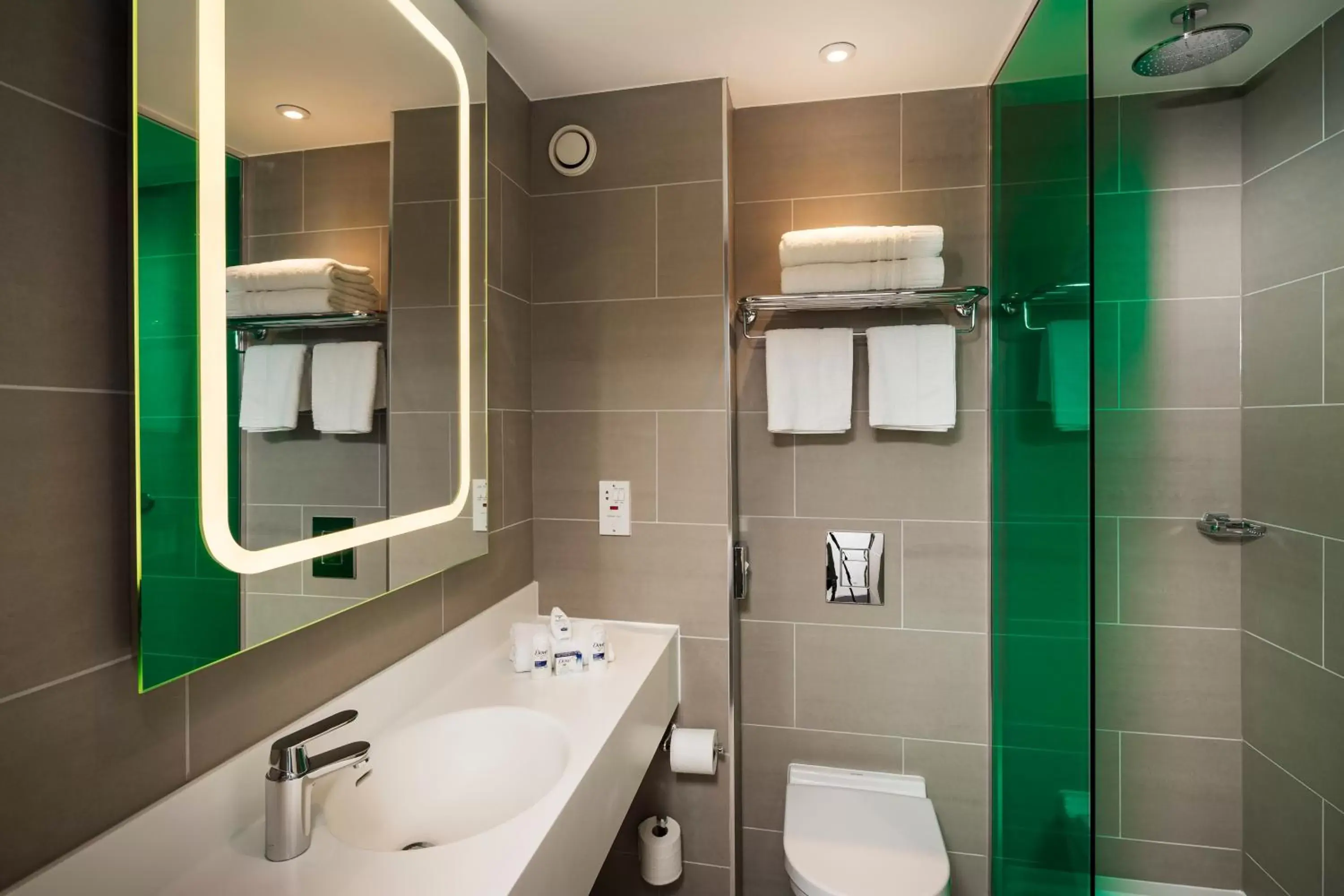 Toilet, Bathroom in Northampton Town Centre Hotel by Accor