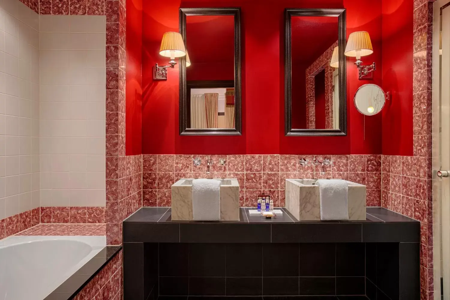 Bathroom in Hotel Des Indes The Hague