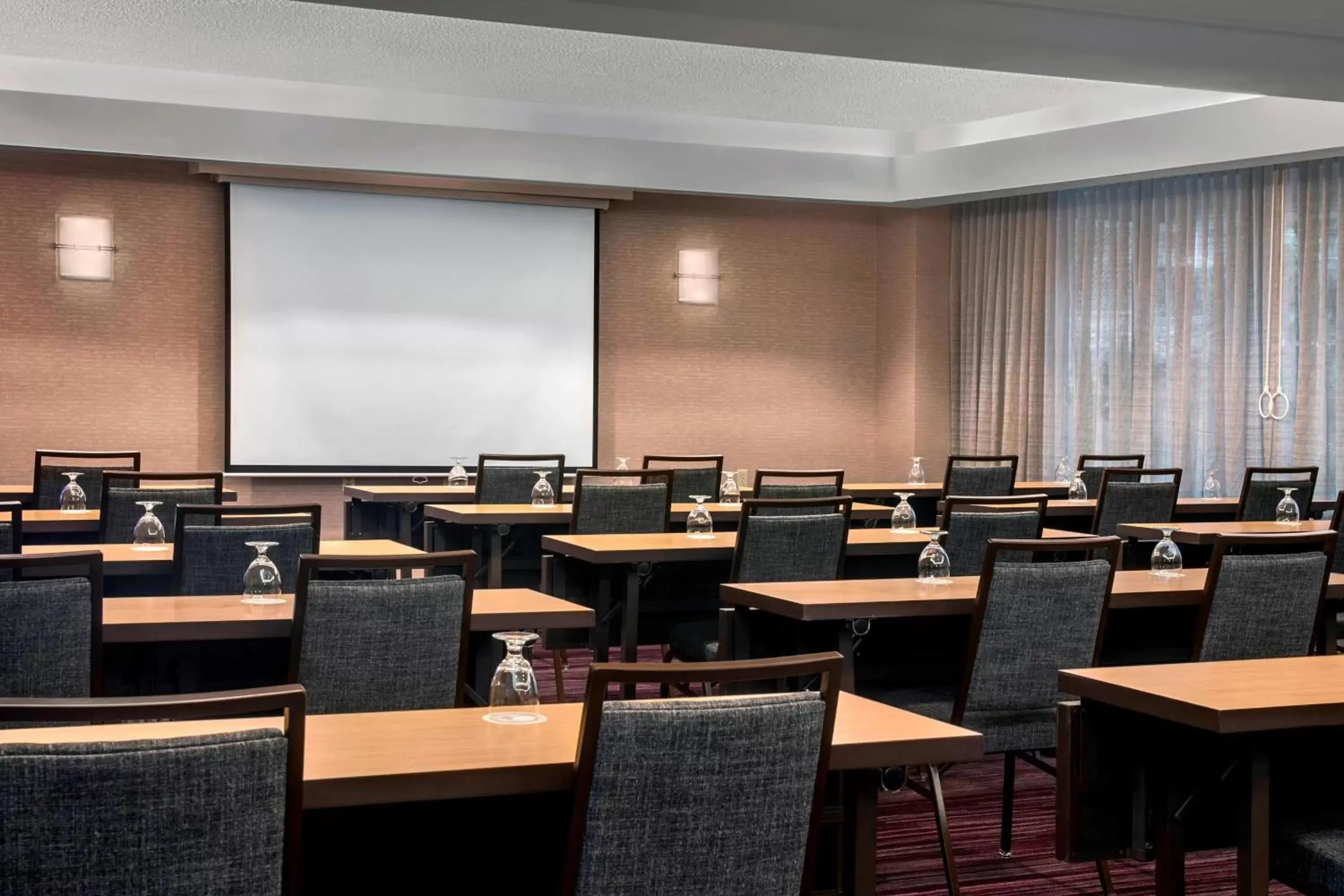 Meeting/conference room in Courtyard By Marriott Jersey City Newport