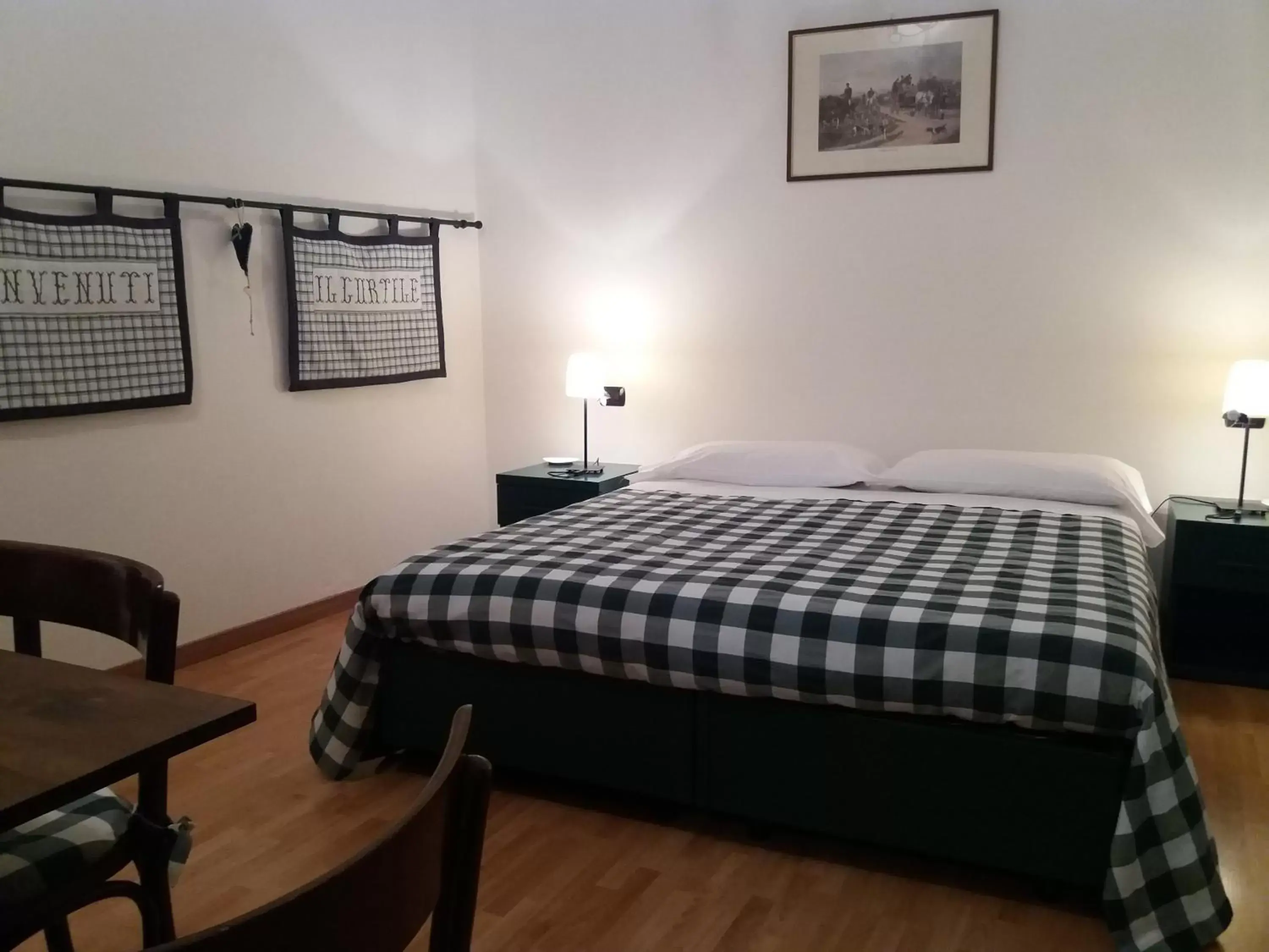 Photo of the whole room, Bed in B&B il Cortile Malpensa