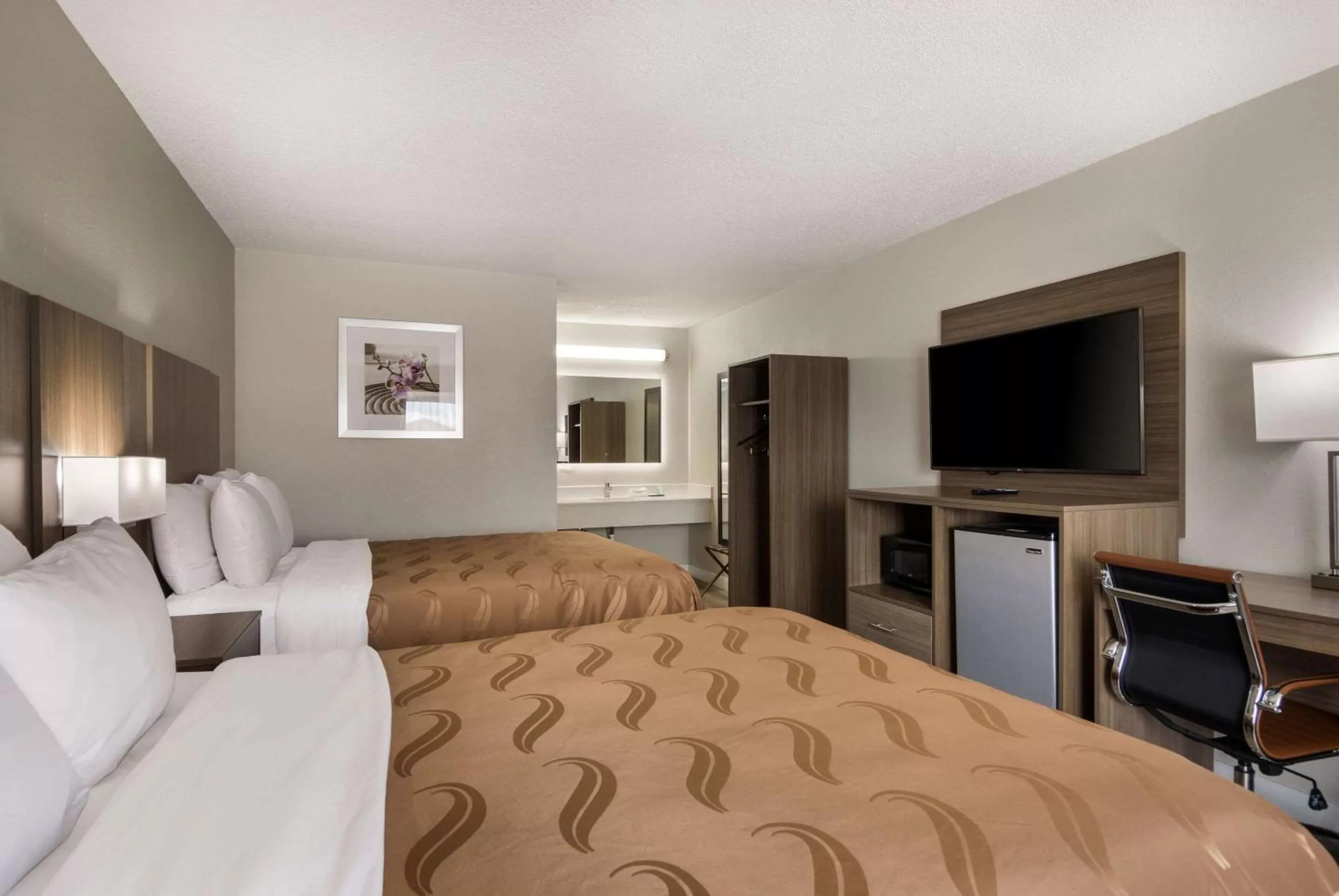 Bedroom, Bed in Quality Inn Emporia