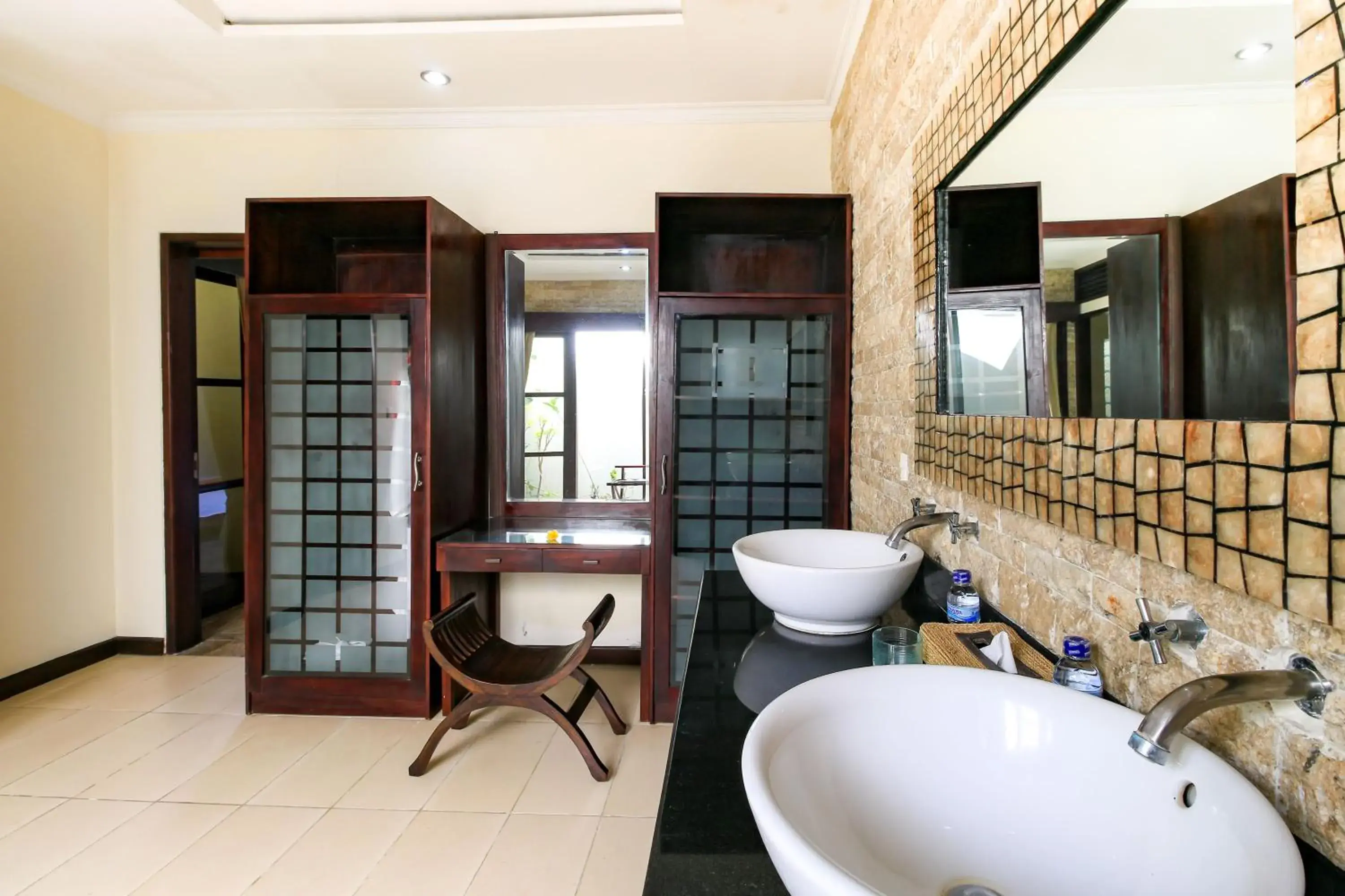Bathroom in Aleesha Villas and Suites Bathroom in Aleesha Villas and Suites