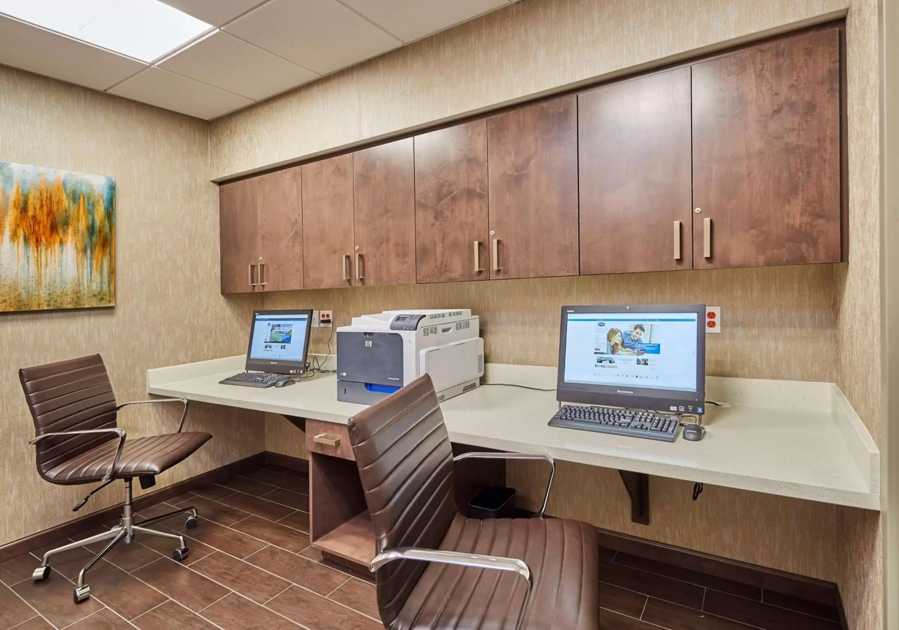 Business facilities, Business Area/Conference Room in Hampton Inn & Suites Hood River
