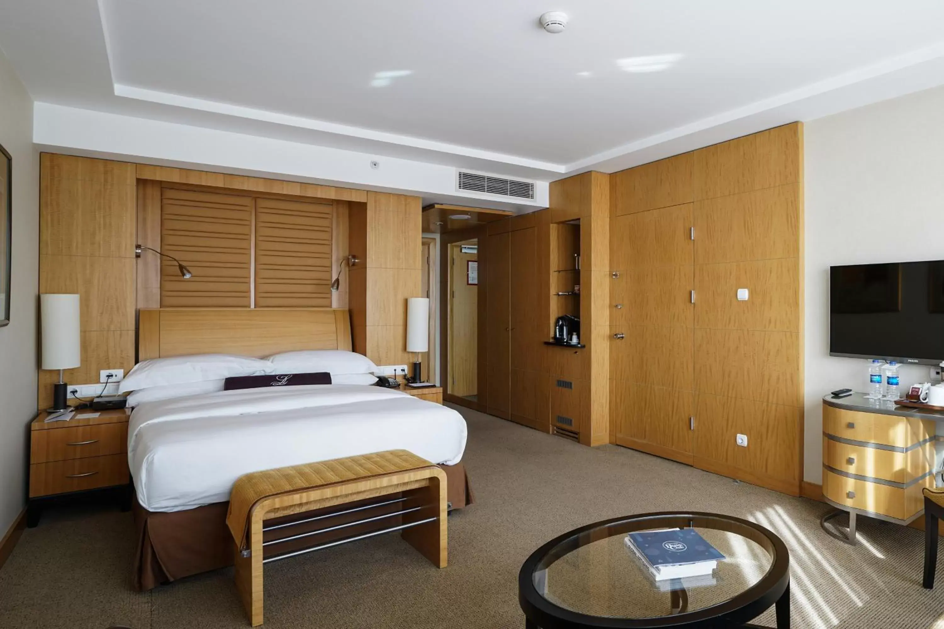 Deluxe Queen Room in Lugal, a Luxury Collection Hotel, Ankara Deluxe Queen Room in Lugal, a Luxury Collection Hotel, Ankara