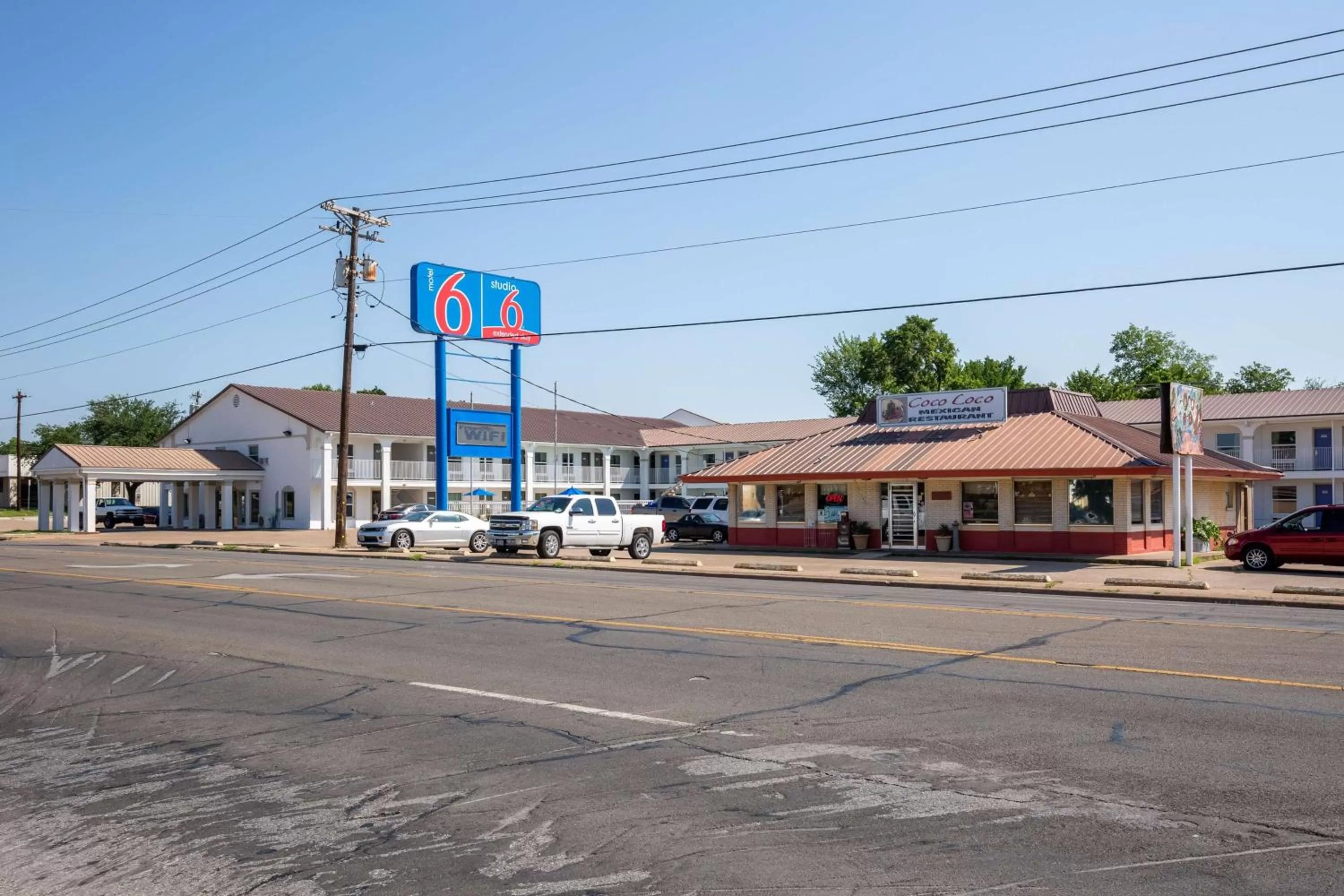 Property building in Motel 6-Bryan, TX - University Area