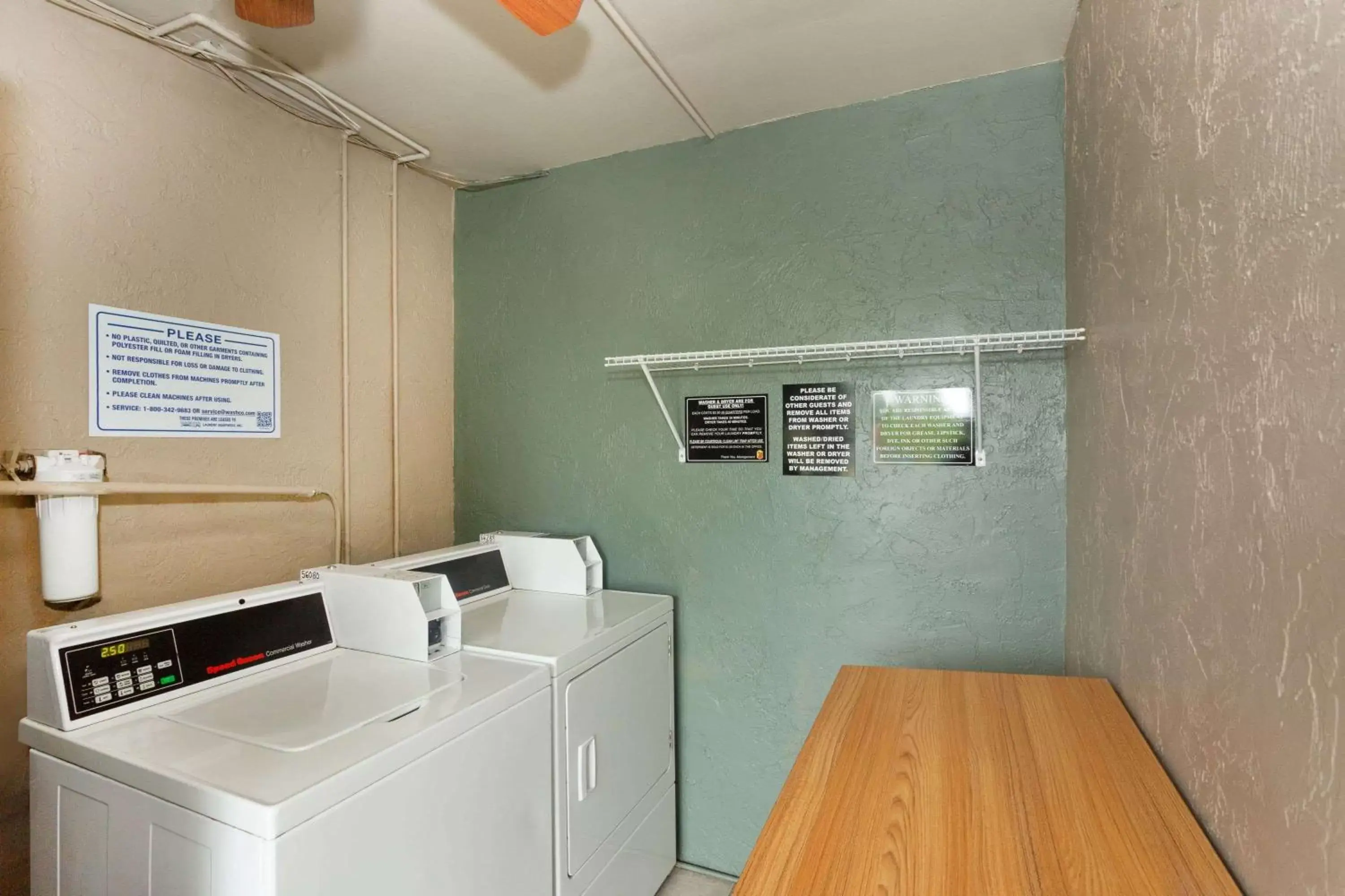 On site in Super 8 by Wyndham Bradenton Sarasota Area On site in Super 8 by Wyndham Bradenton Sarasota Area