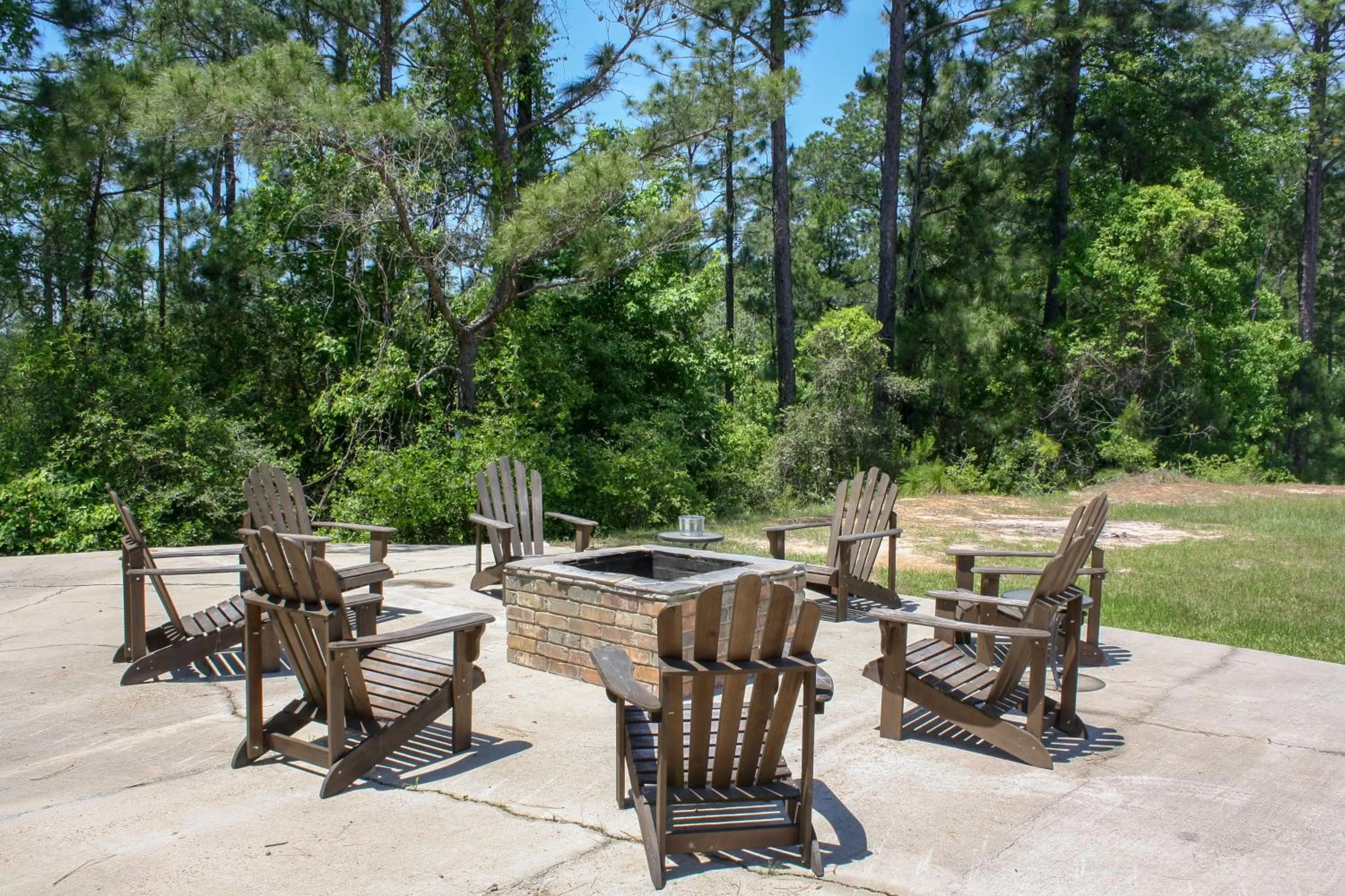Area and facilities in Rayburn Inn