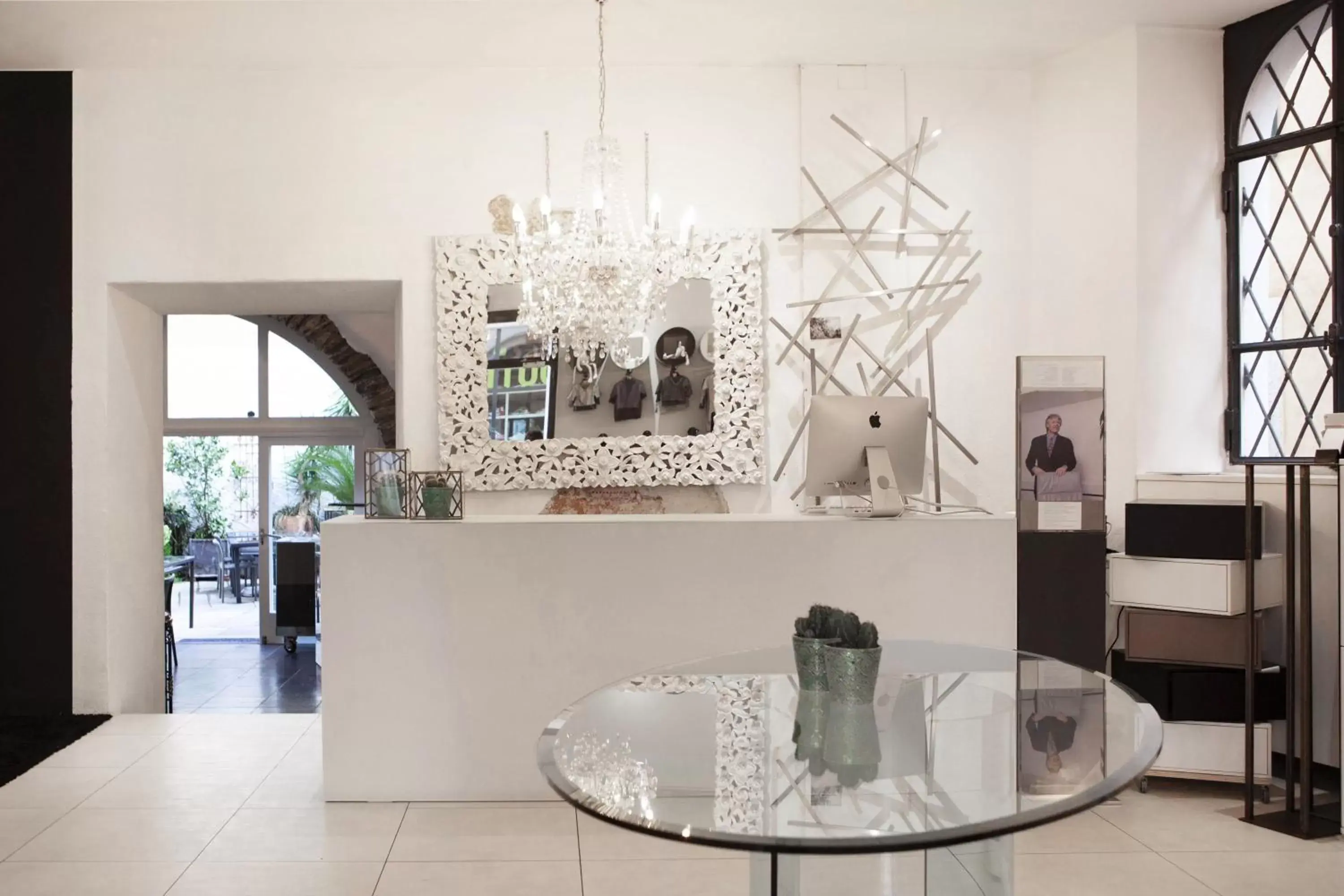 On-site shops, Lobby/Reception in Caffè dell'Arte Boutique Rooms