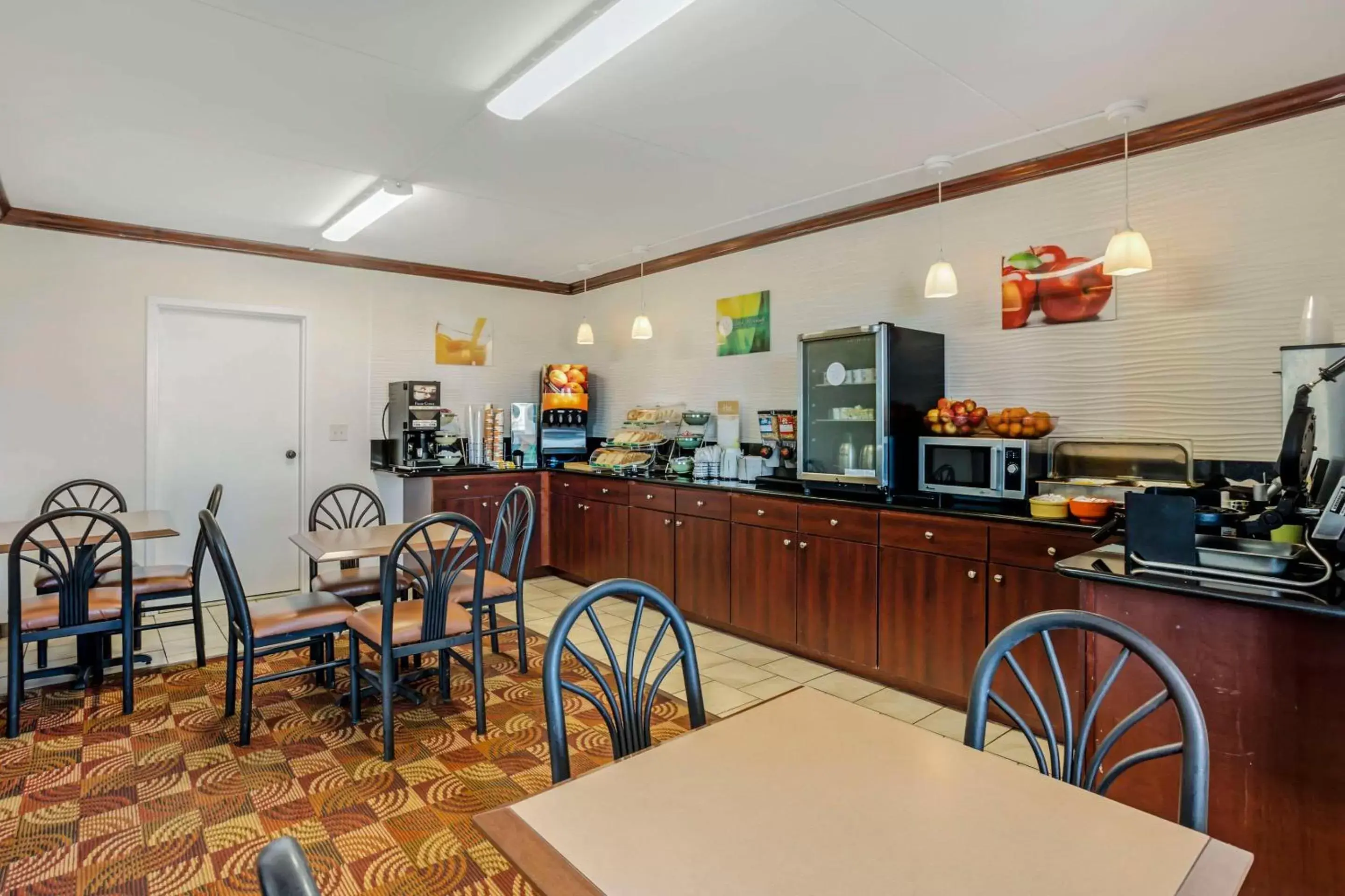 Breakfast, Restaurant/Places to Eat in Quality Inn Riverview Enola-Harrisburg