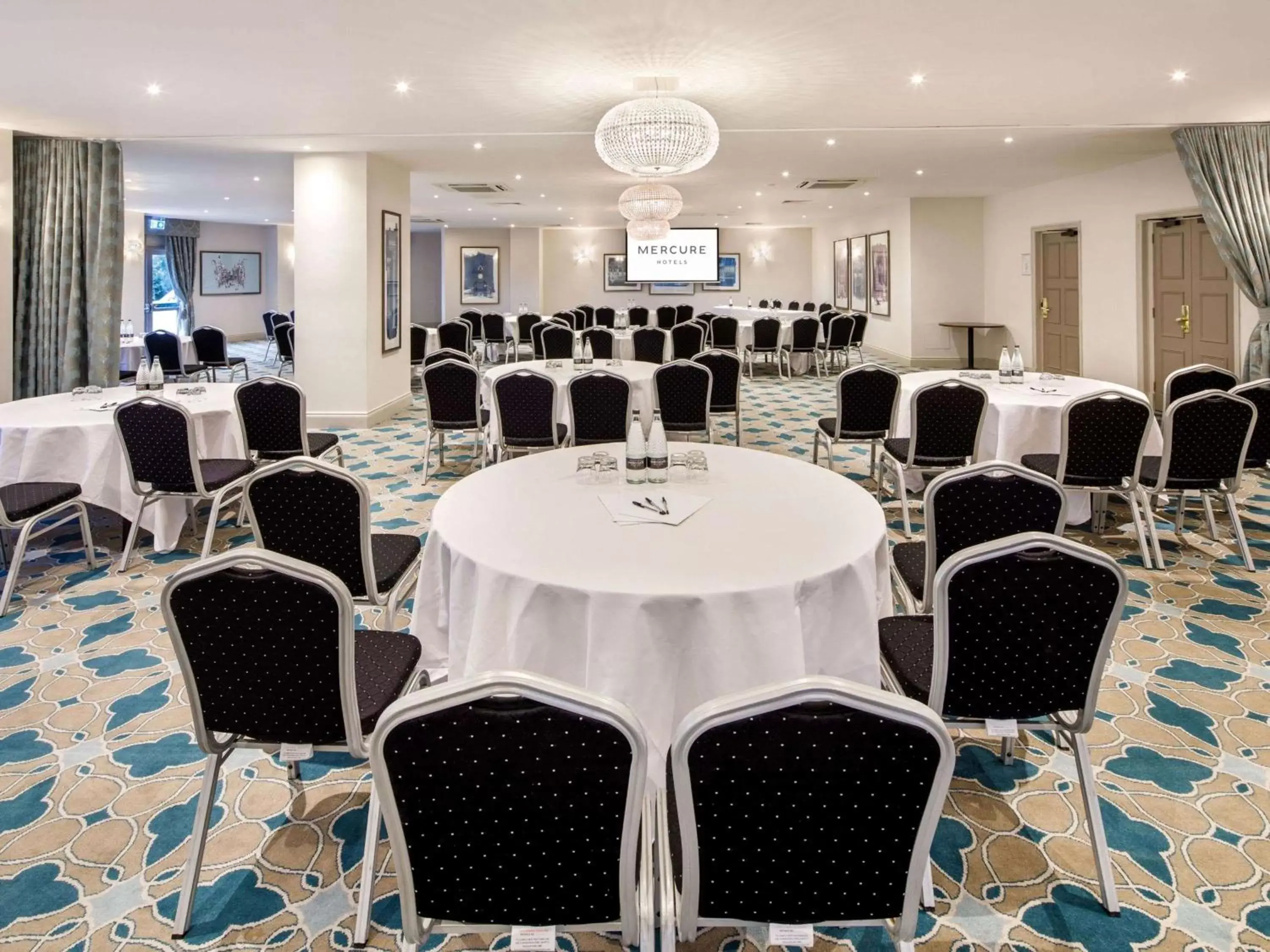 Meeting/conference room in Mercure Chester Abbots Well Hotel