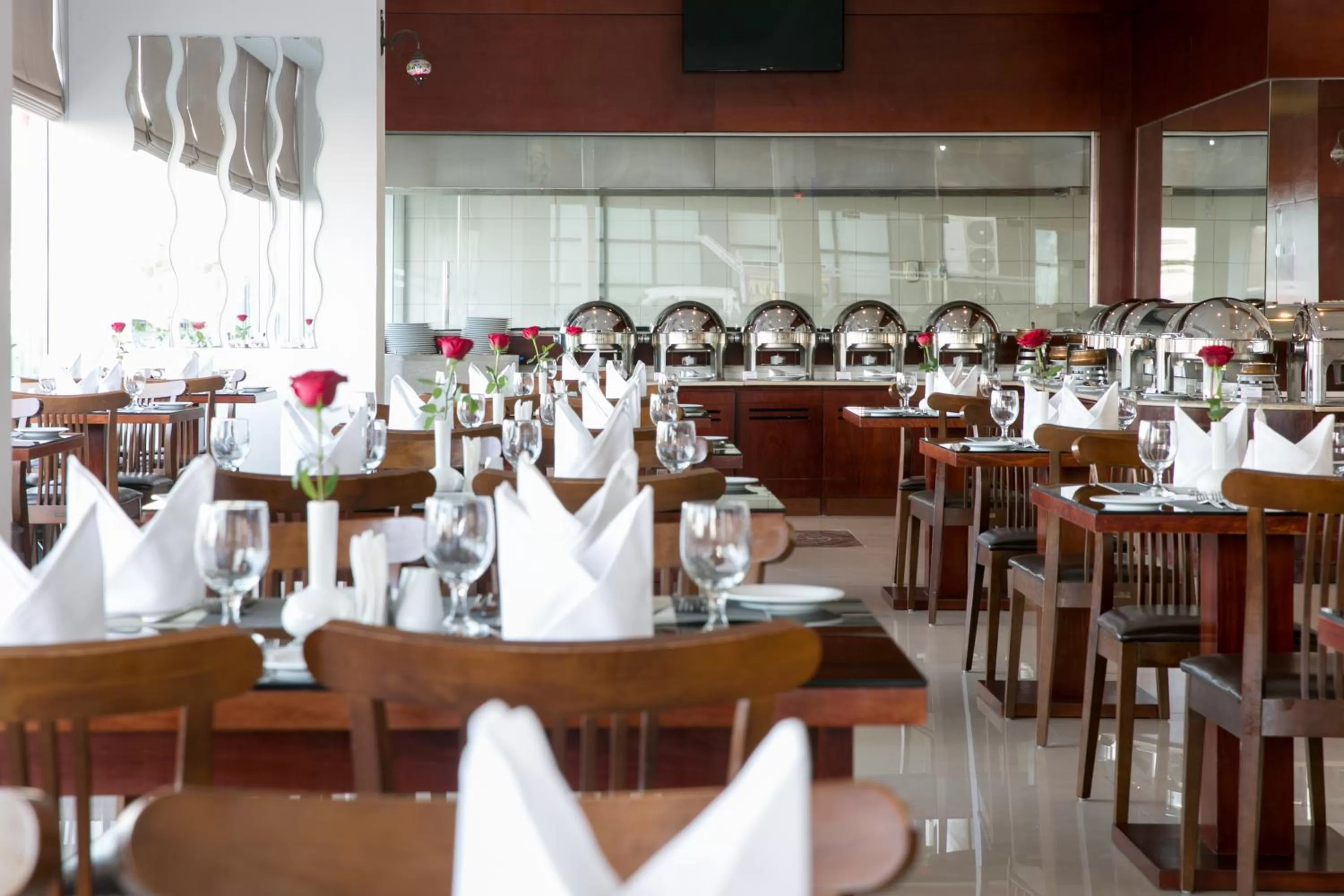 Restaurant/places to eat in Ramada by Wyndham Beach Hotel Ajman