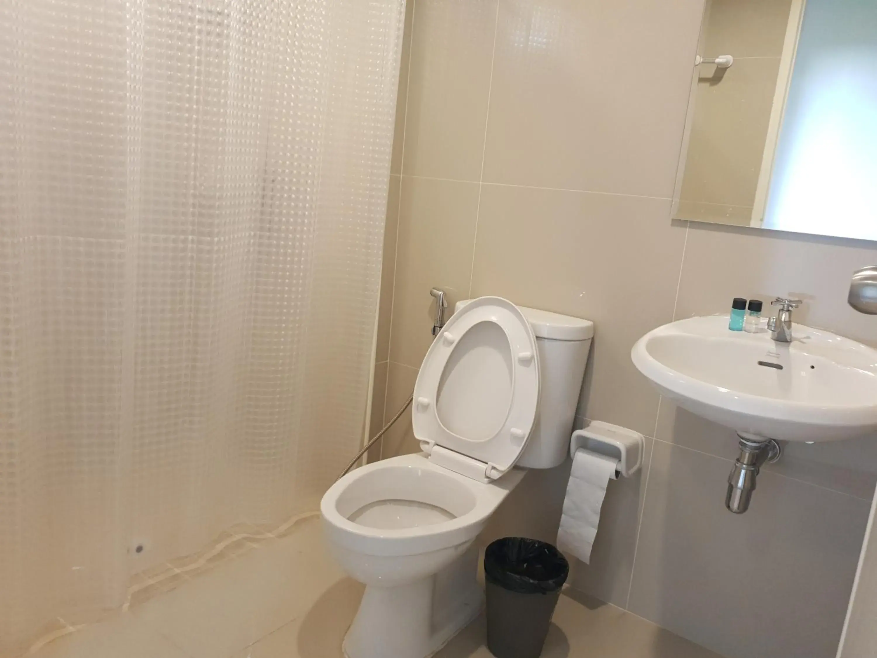 Shower, Bathroom in iResidence Hotel Pathumthani