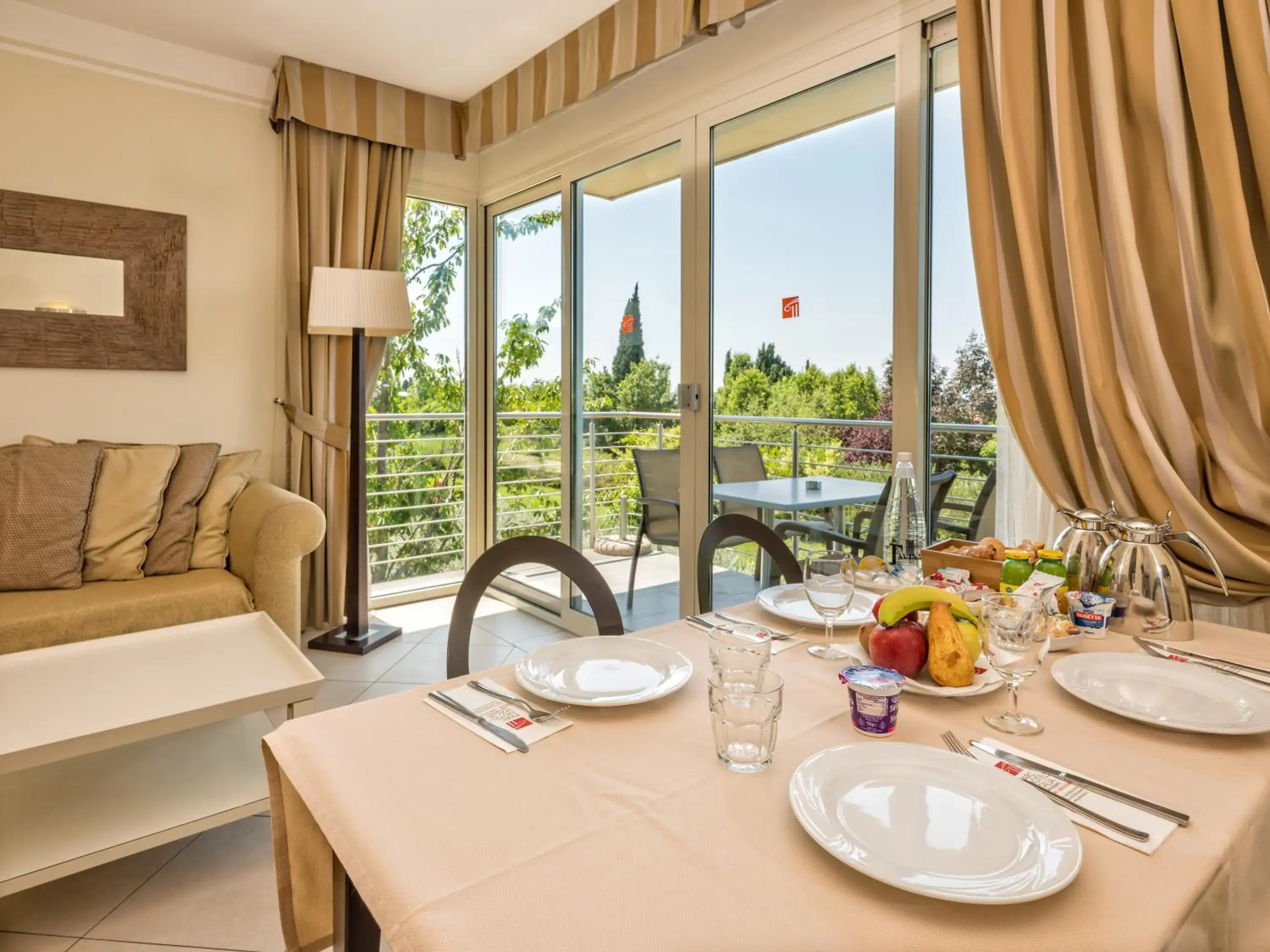 Balcony/Terrace in Parc Hotel Germano Suites & Apartments
