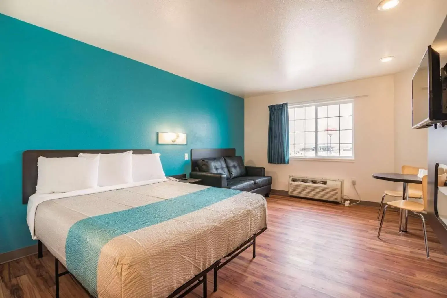 TV and multimedia, Bed in Motel 6-Rigby, ID TV and multimedia, Bed in Motel 6-Rigby, ID