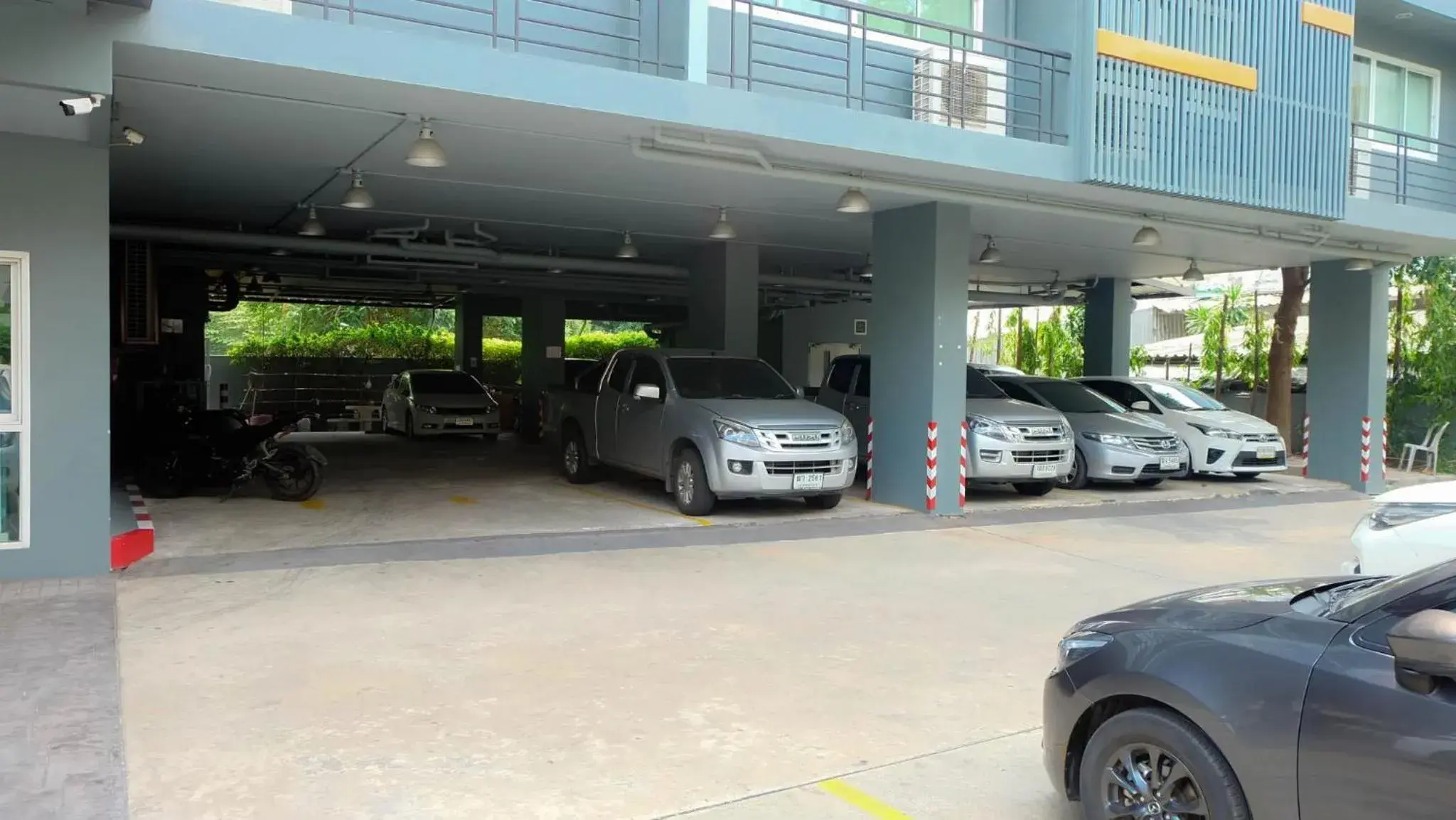 Parking, Property Building in 14 Living