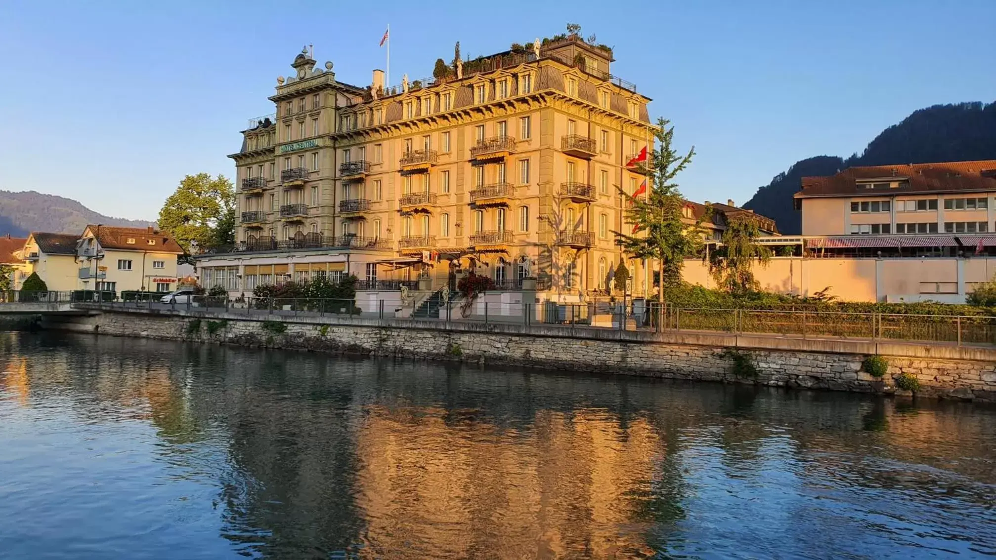 Property building, Neighborhood in Hotel Central Continental