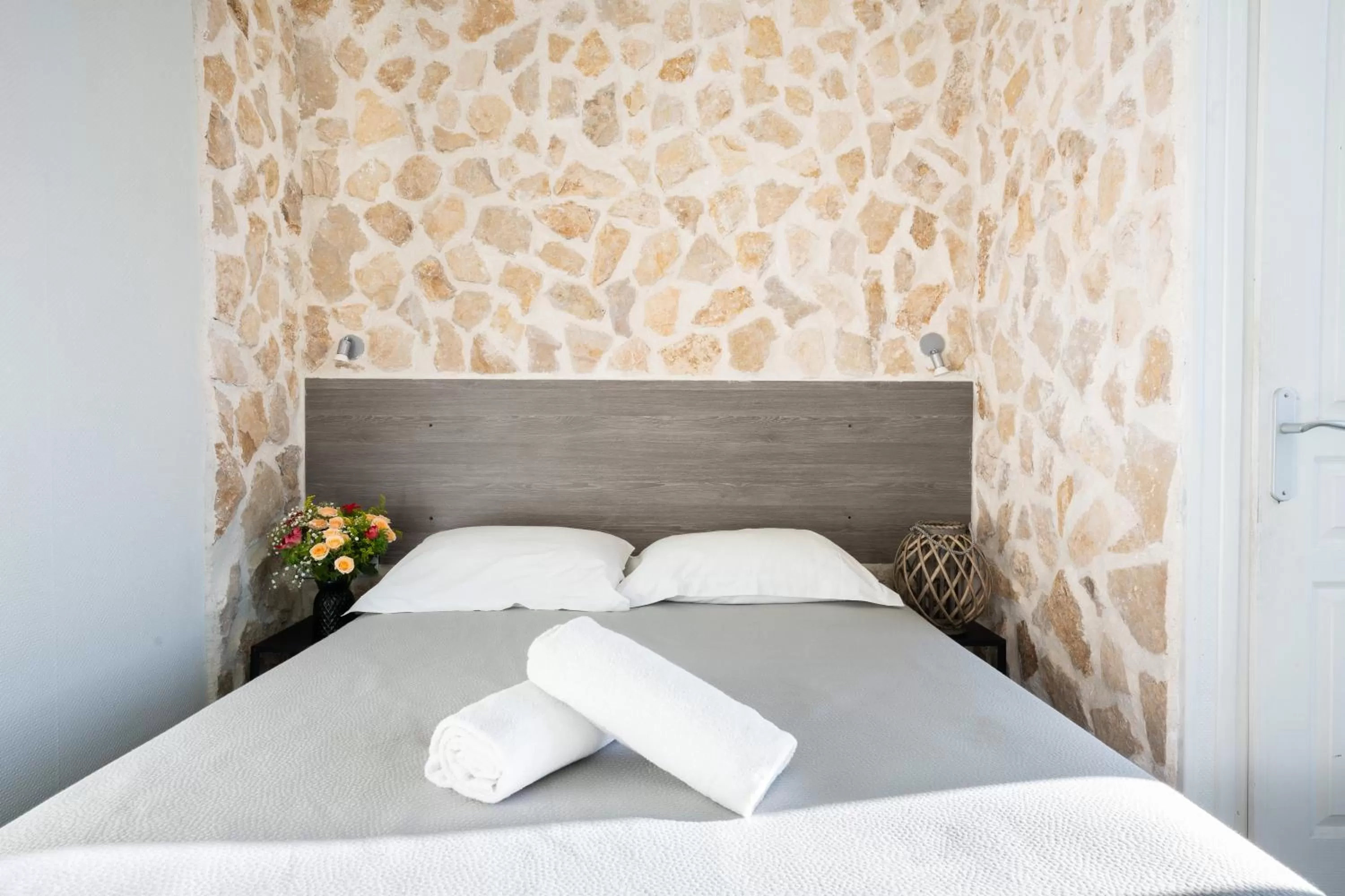 Bed in Hotel De Belgique à Menton