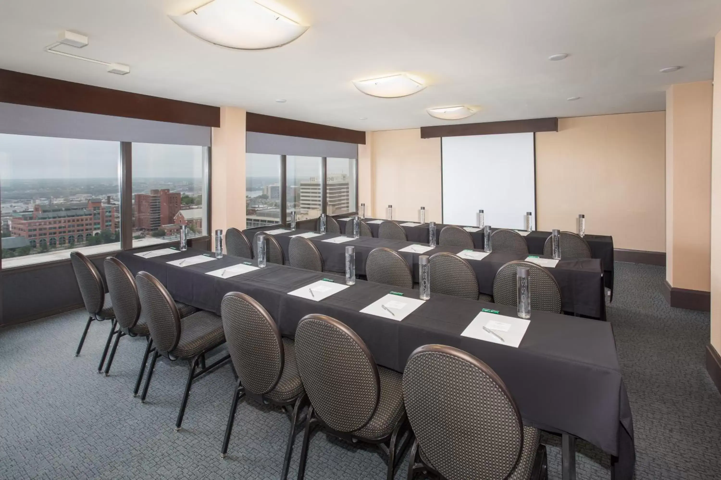 Meeting/conference room in Crowne Plaza Kansas City Downtown, an IHG Hotel