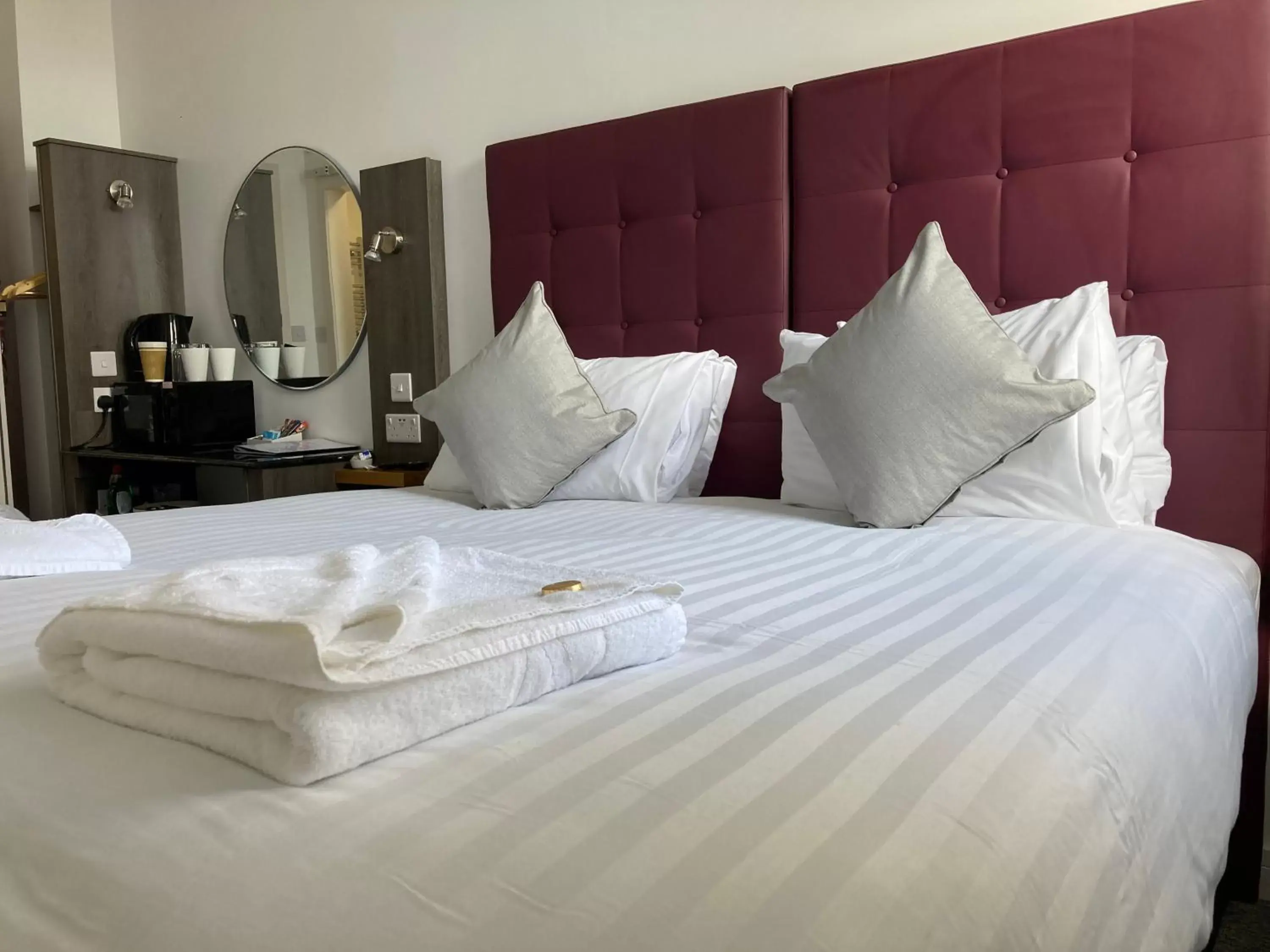 Deluxe Double or Twin Room in Kings Lodge Deluxe Double or Twin Room in Kings Lodge