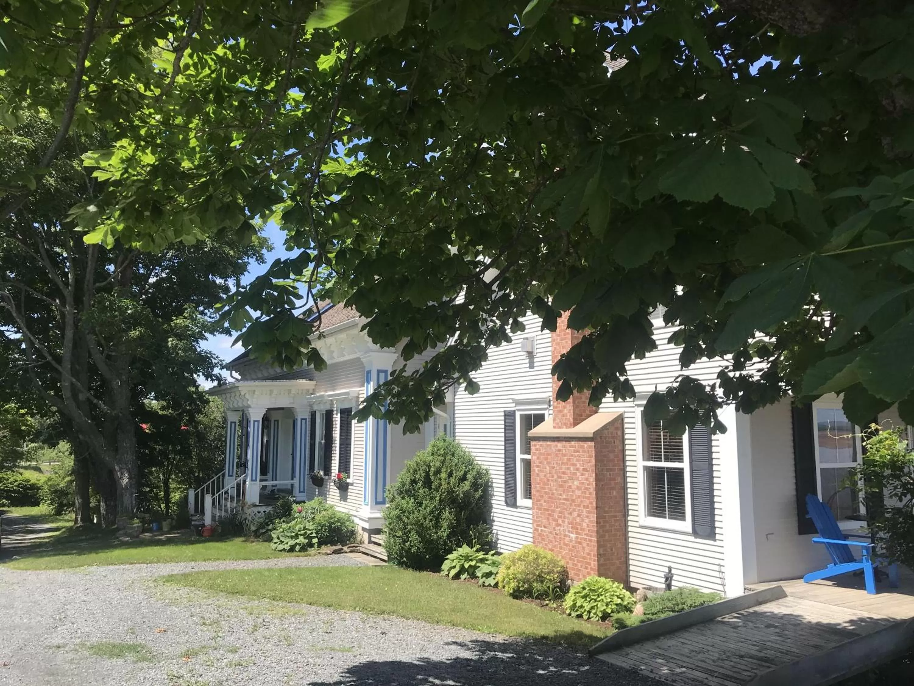 Property building in Cresthaven By the Sea
