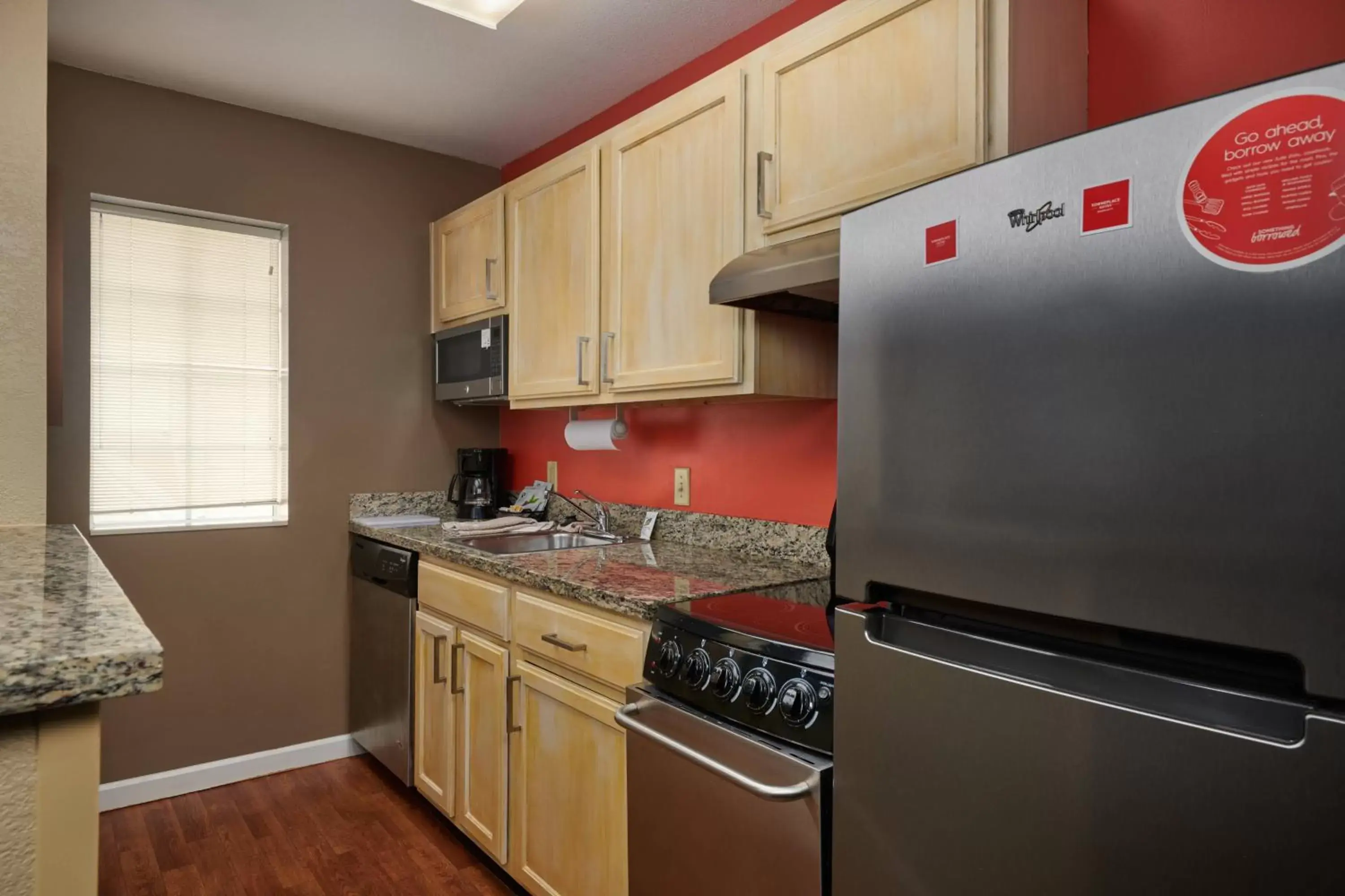 Bedroom, Kitchen/Kitchenette in TownePlace Suites Tampa North I-75 Fletcher