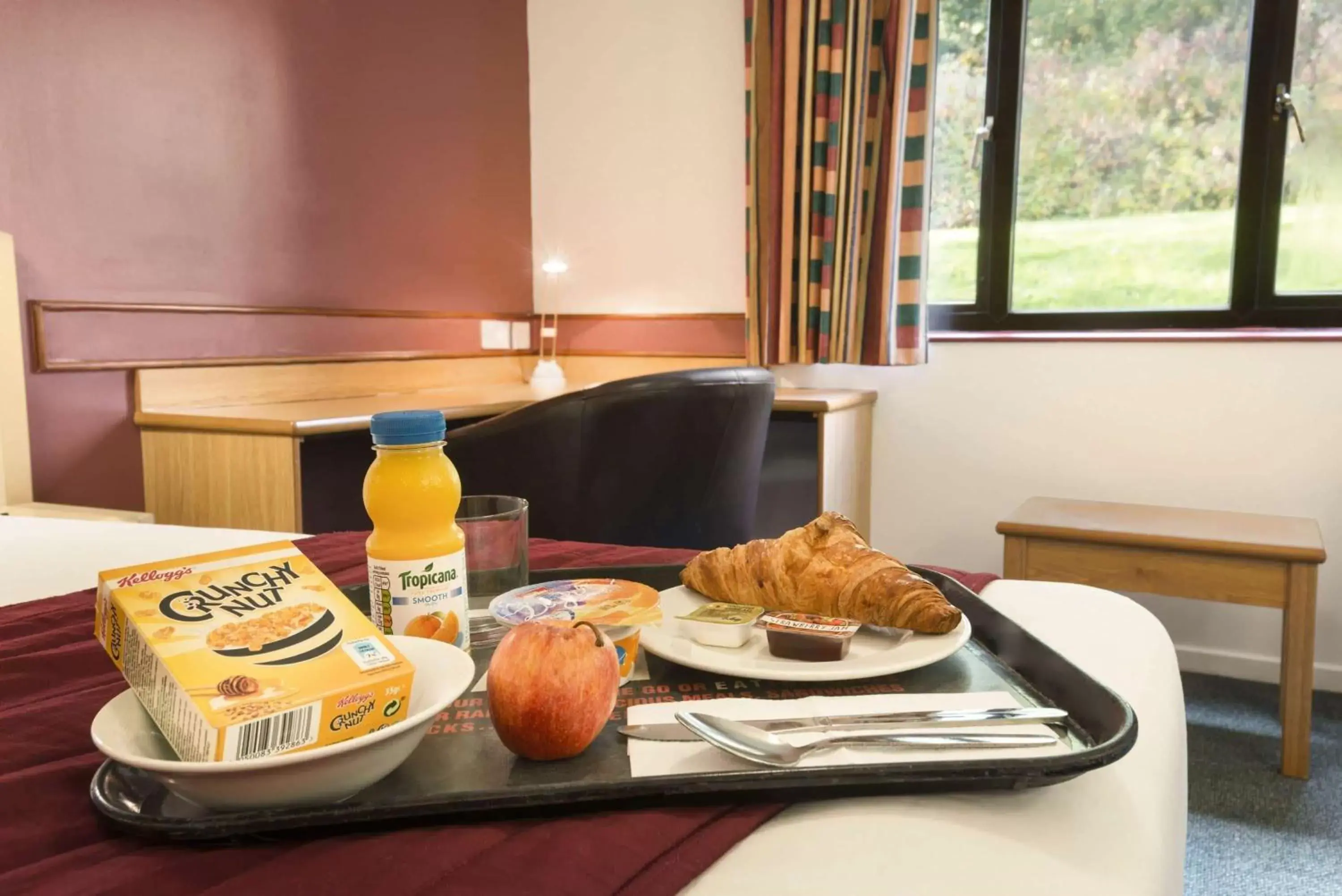 Restaurant/places to eat in Days Inn Hotel Bradford - Leeds