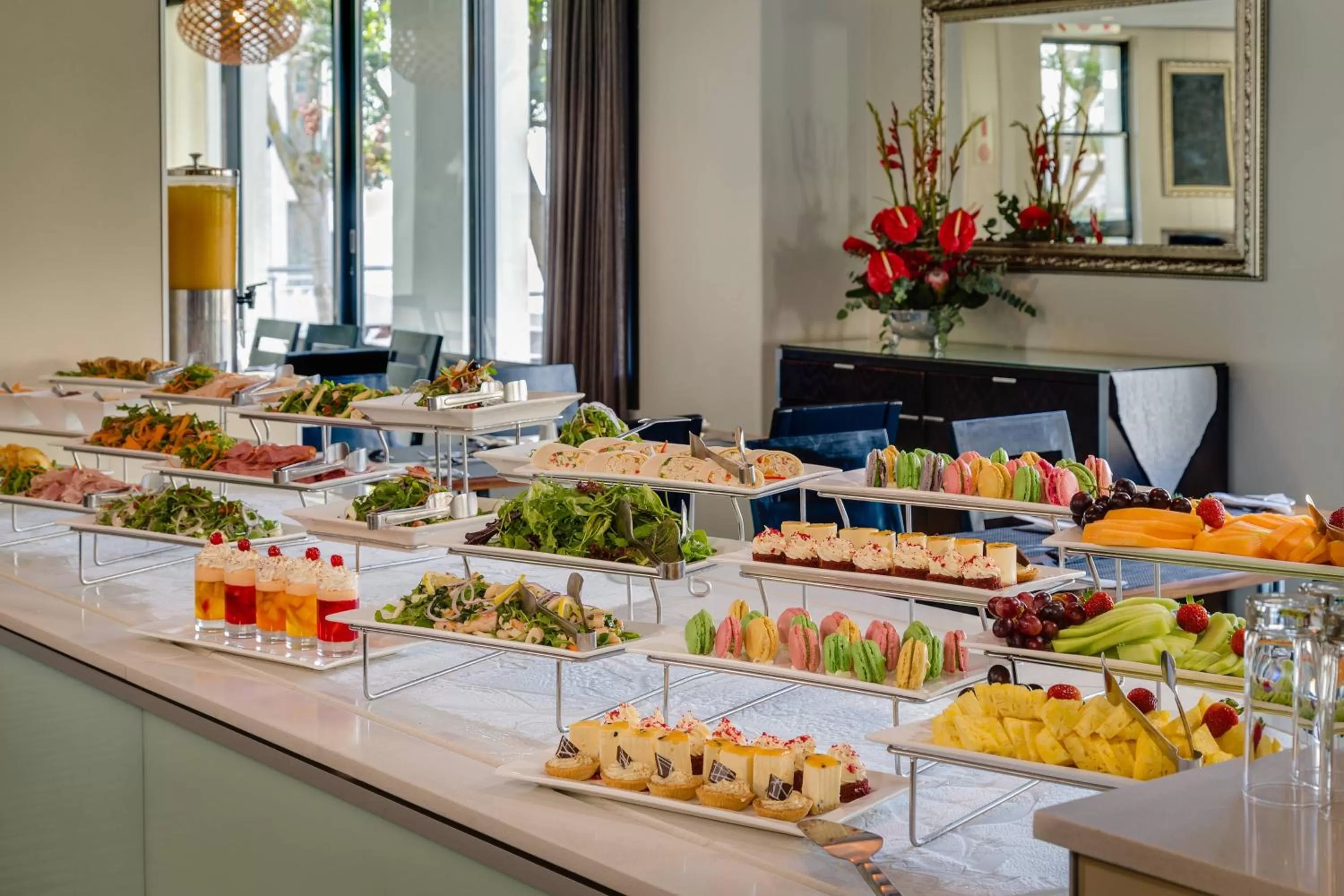 Restaurant/places to eat in Protea Hotel by Marriott Cape Town Waterfront Breakwater Lodge