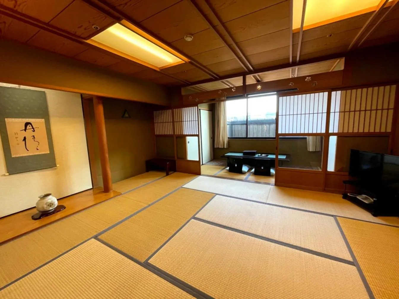 Japanese-Style Room with 8 Tatami-Matress with Bathroom - single occupancy in Kyotoya Hotel