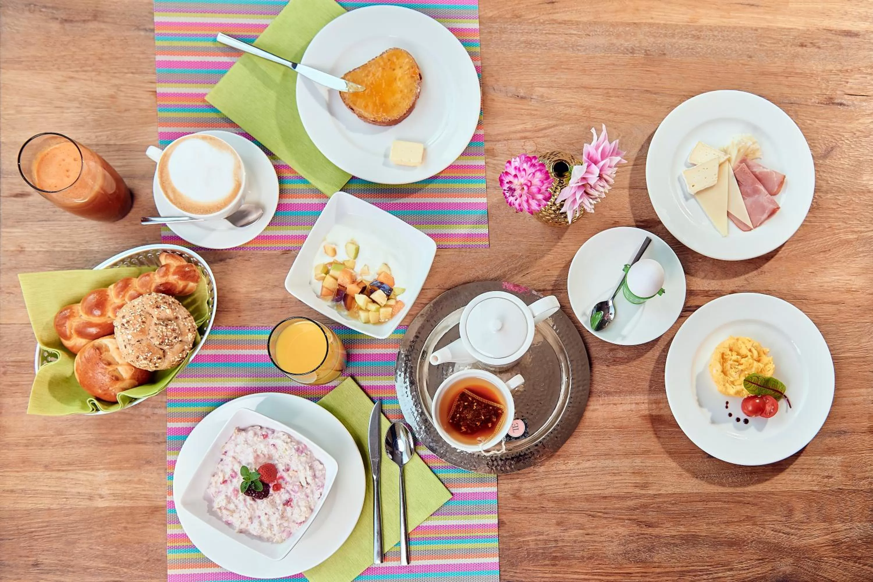 Food and drinks in Hotel National