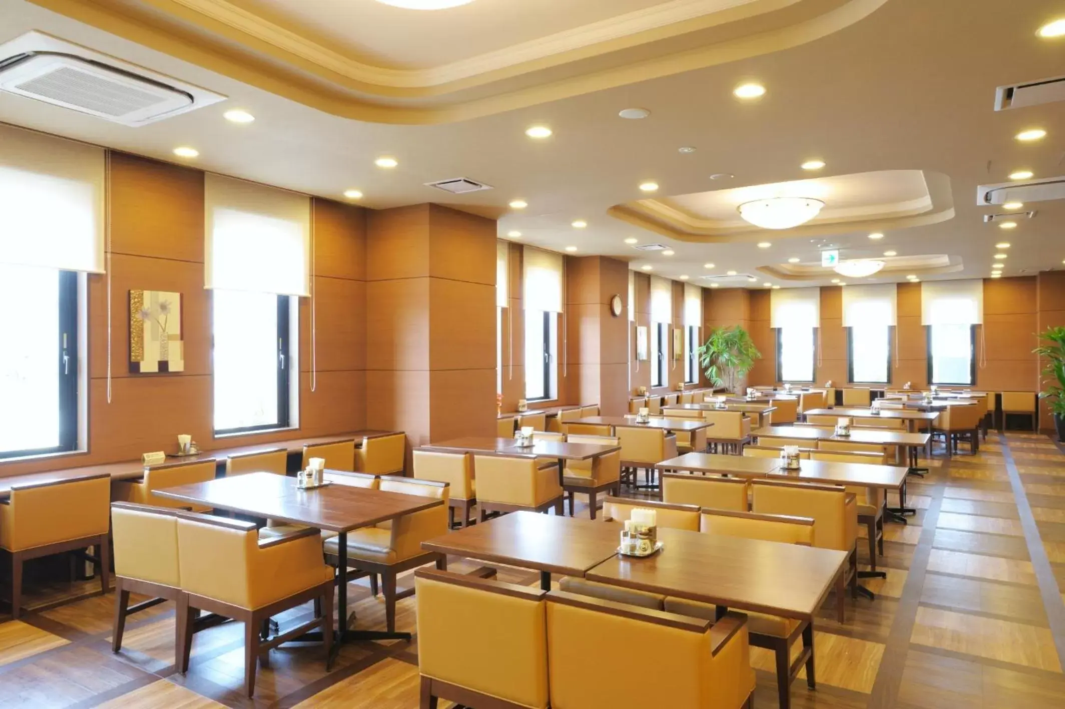 Day, Restaurant/Places to Eat in Hotel Route-Inn Sendainagamachi Inter