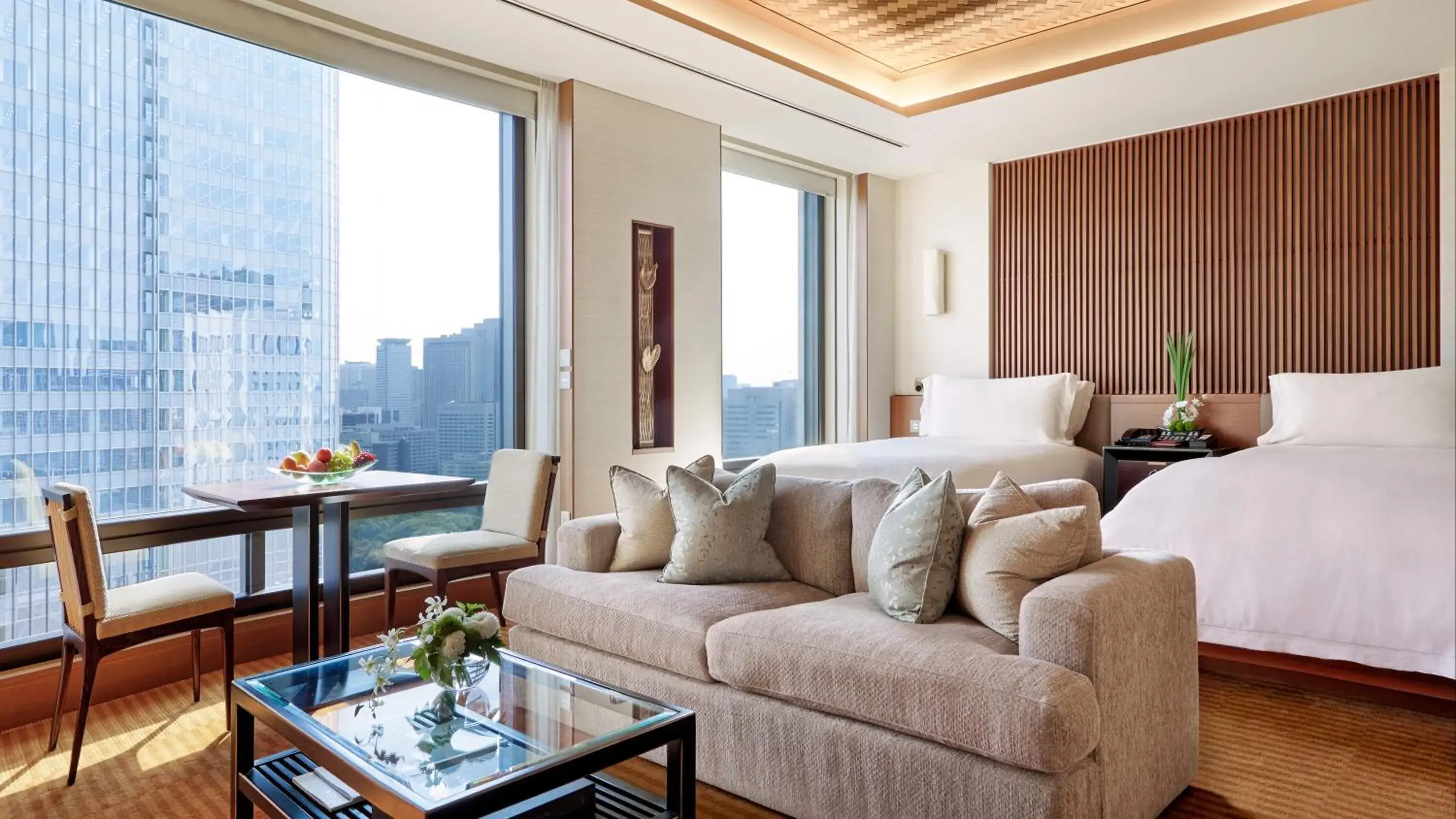 Bedroom, Seating Area in The Peninsula Tokyo