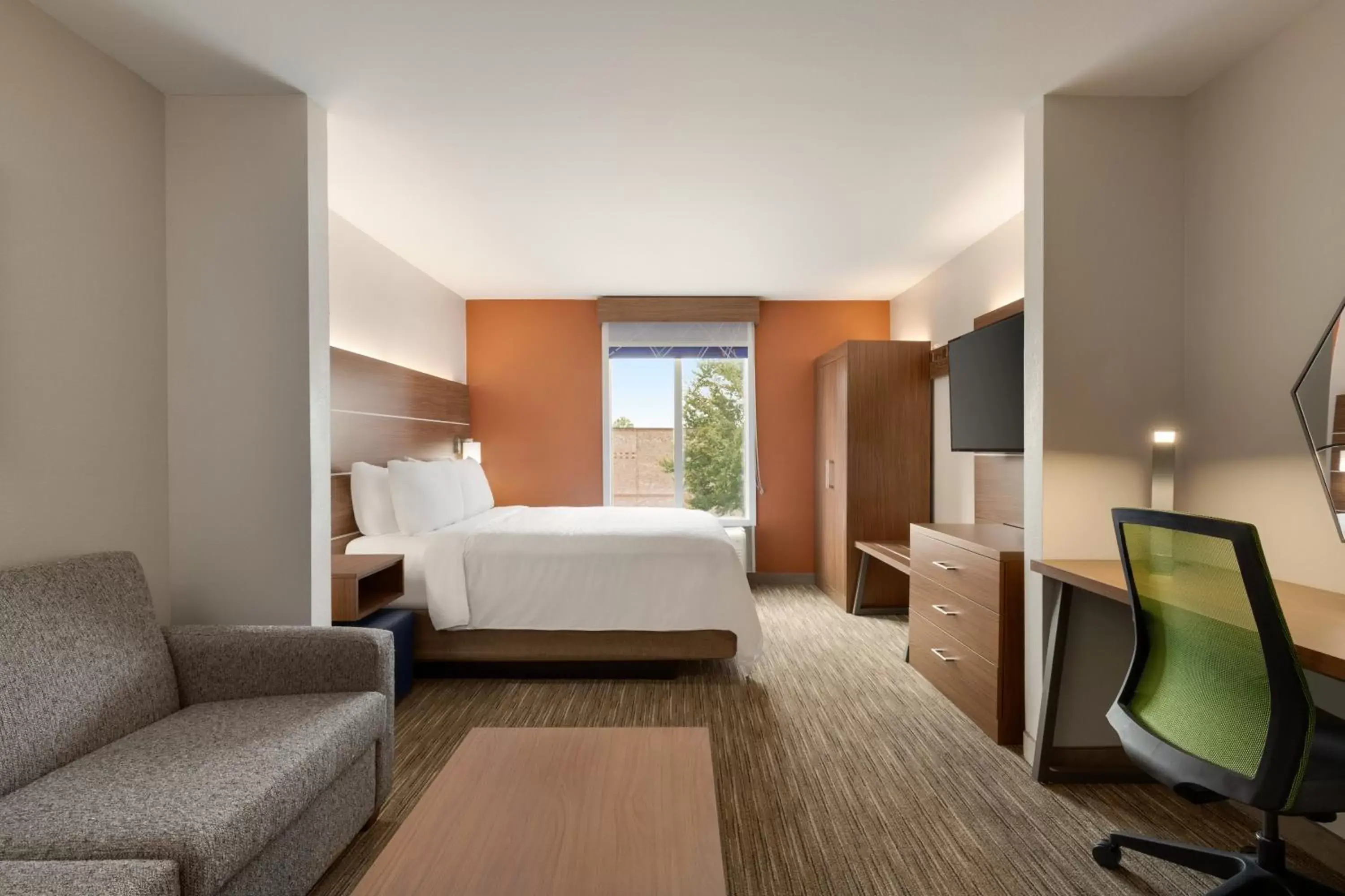 Bedroom in Holiday Inn Express Hotel & Suites Auburn - University Area, an IHG Hotel