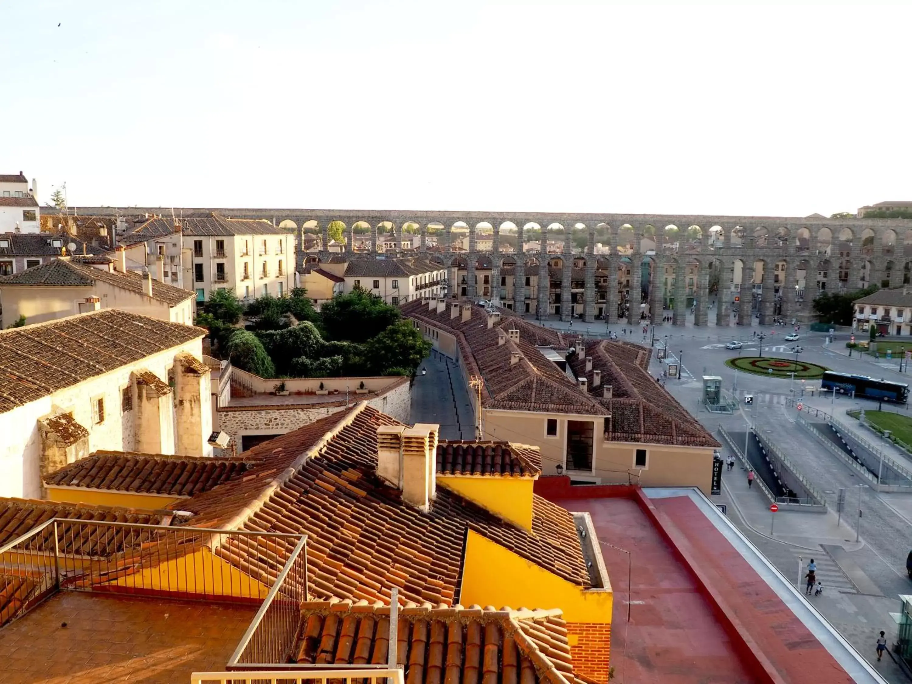 City view in Hotel ELE Acueducto