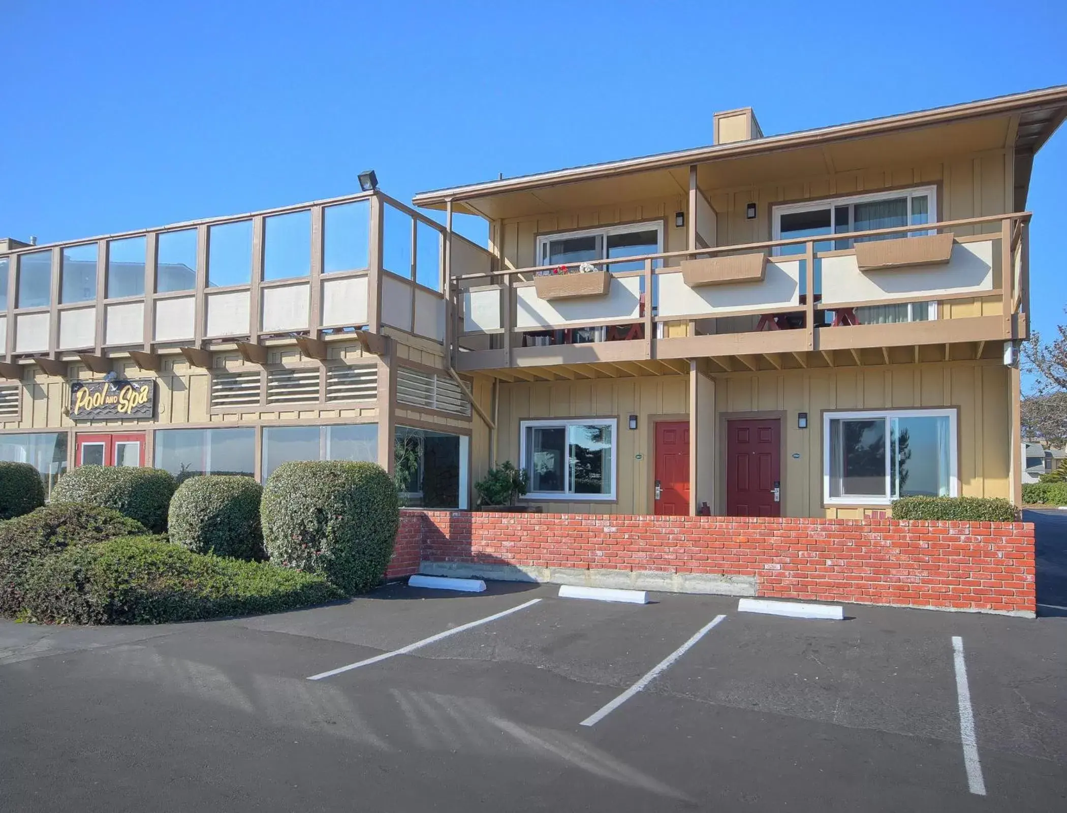 Facade/entrance, Property Building in Silver Surf Motel