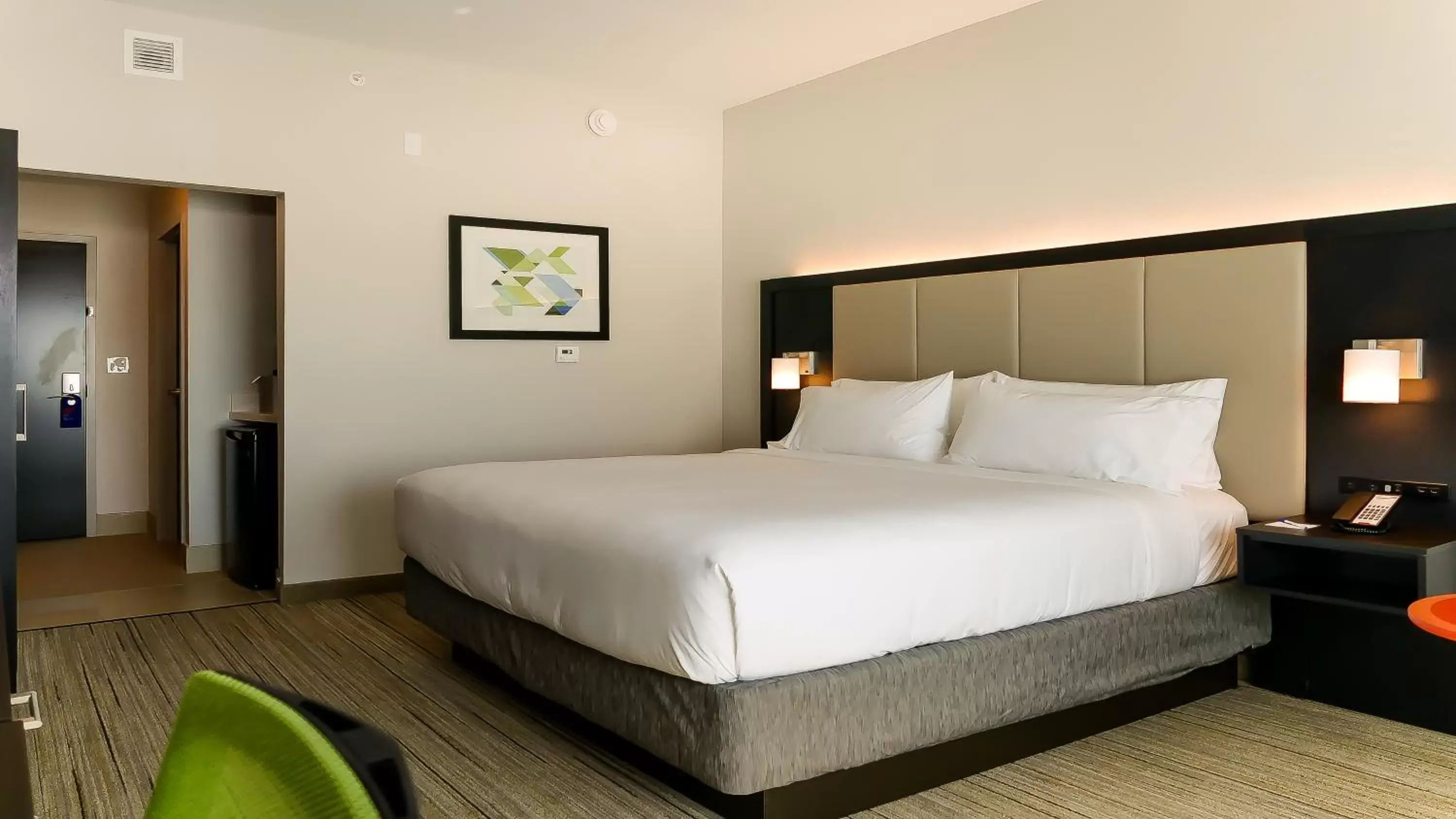 Bed in Holiday Inn Express & Suites - Tampa East - Ybor City, an IHG Hotel