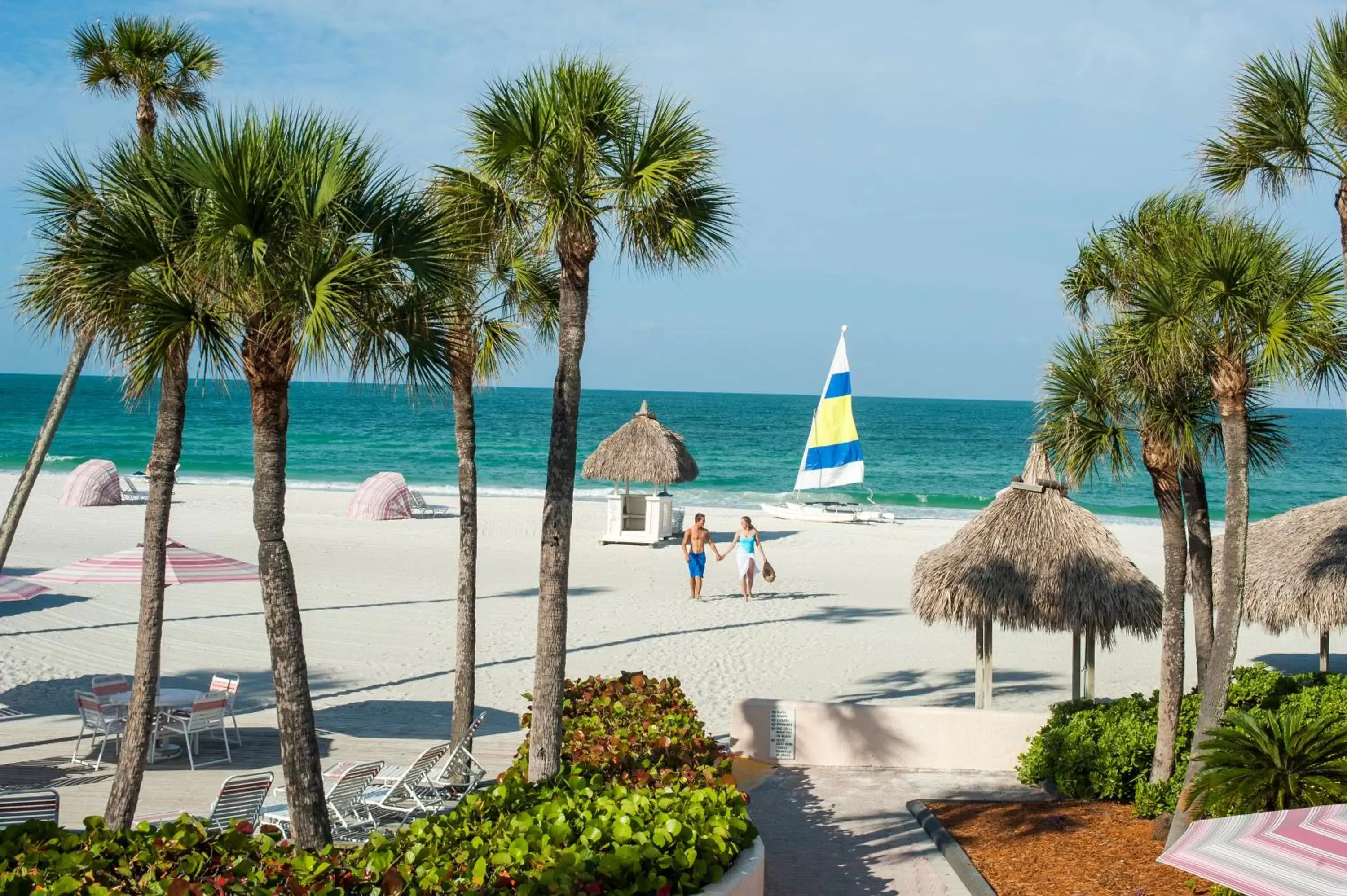 Beach in Sandcastle Resort at Lido Beach