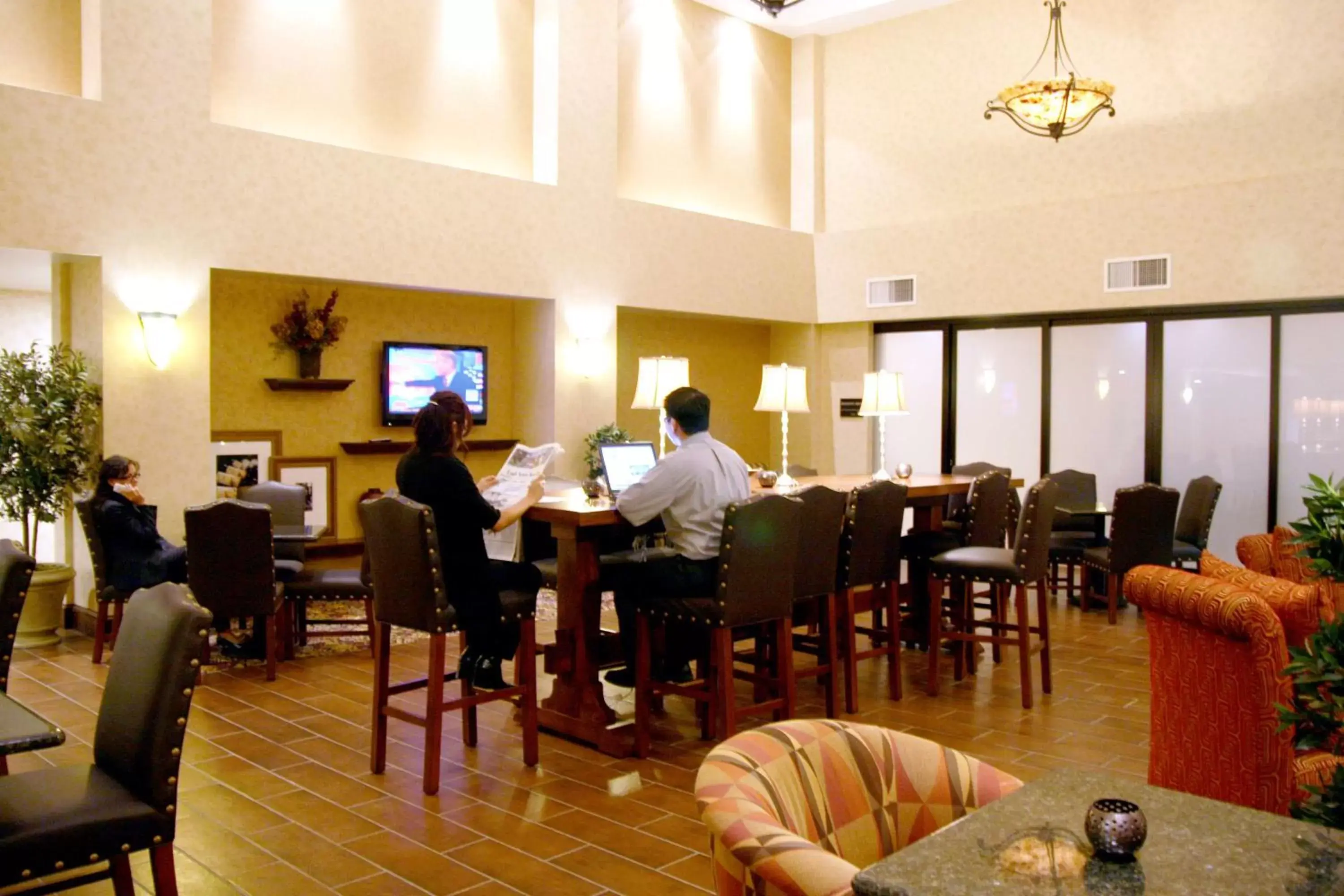 Lobby or reception, Restaurant/Places to Eat in Hampton Inn & Suites Lodi