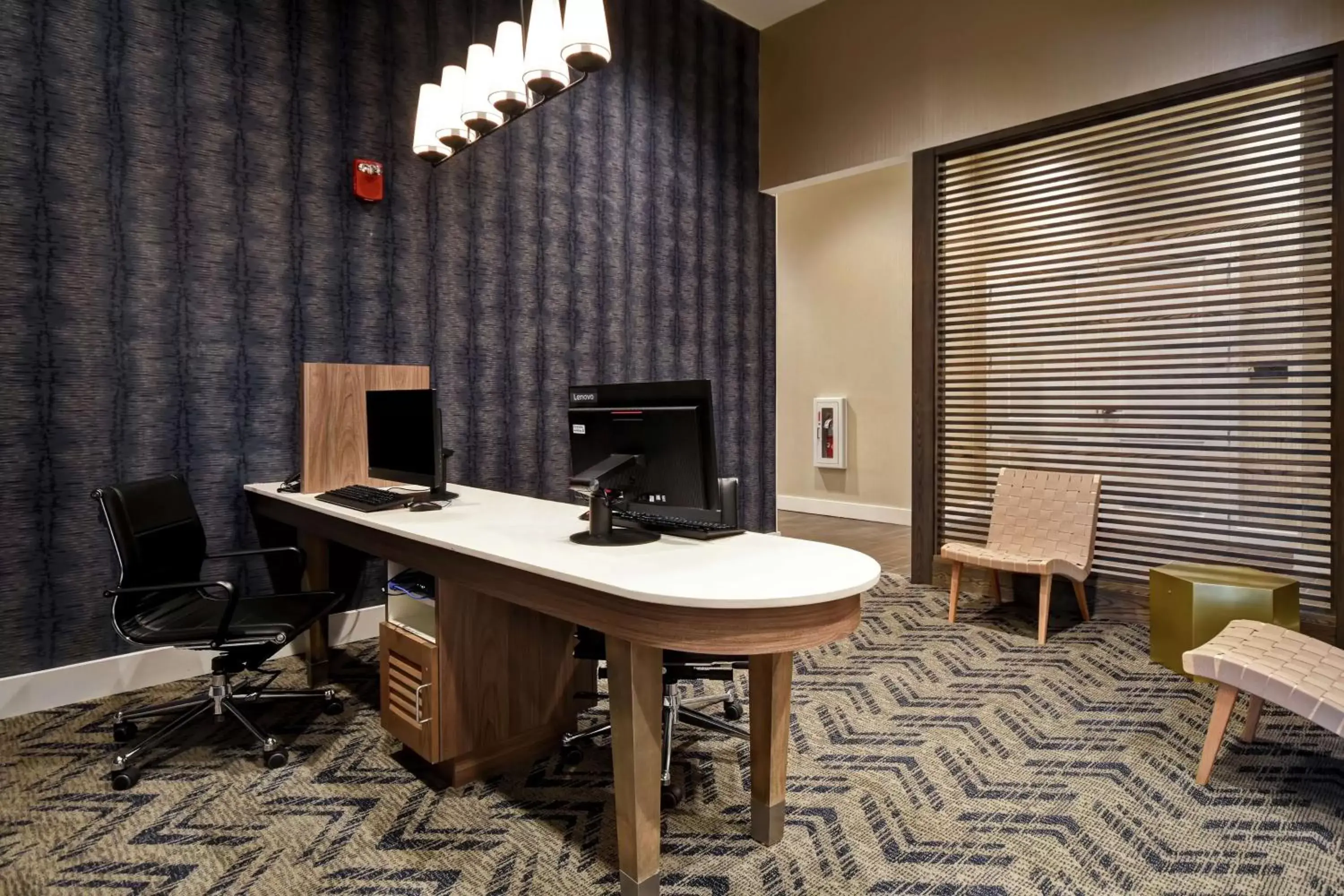 TV and multimedia, TV/Entertainment Center in Homewood Suites By Hilton Greenville Downtown