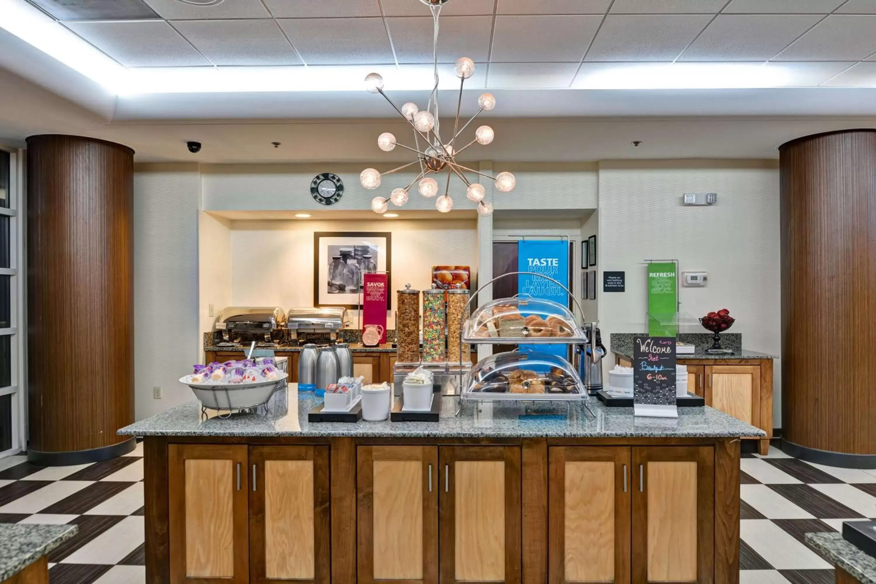 Dining area, Restaurant/Places to Eat in Hampton Inn Mobile/East Bay