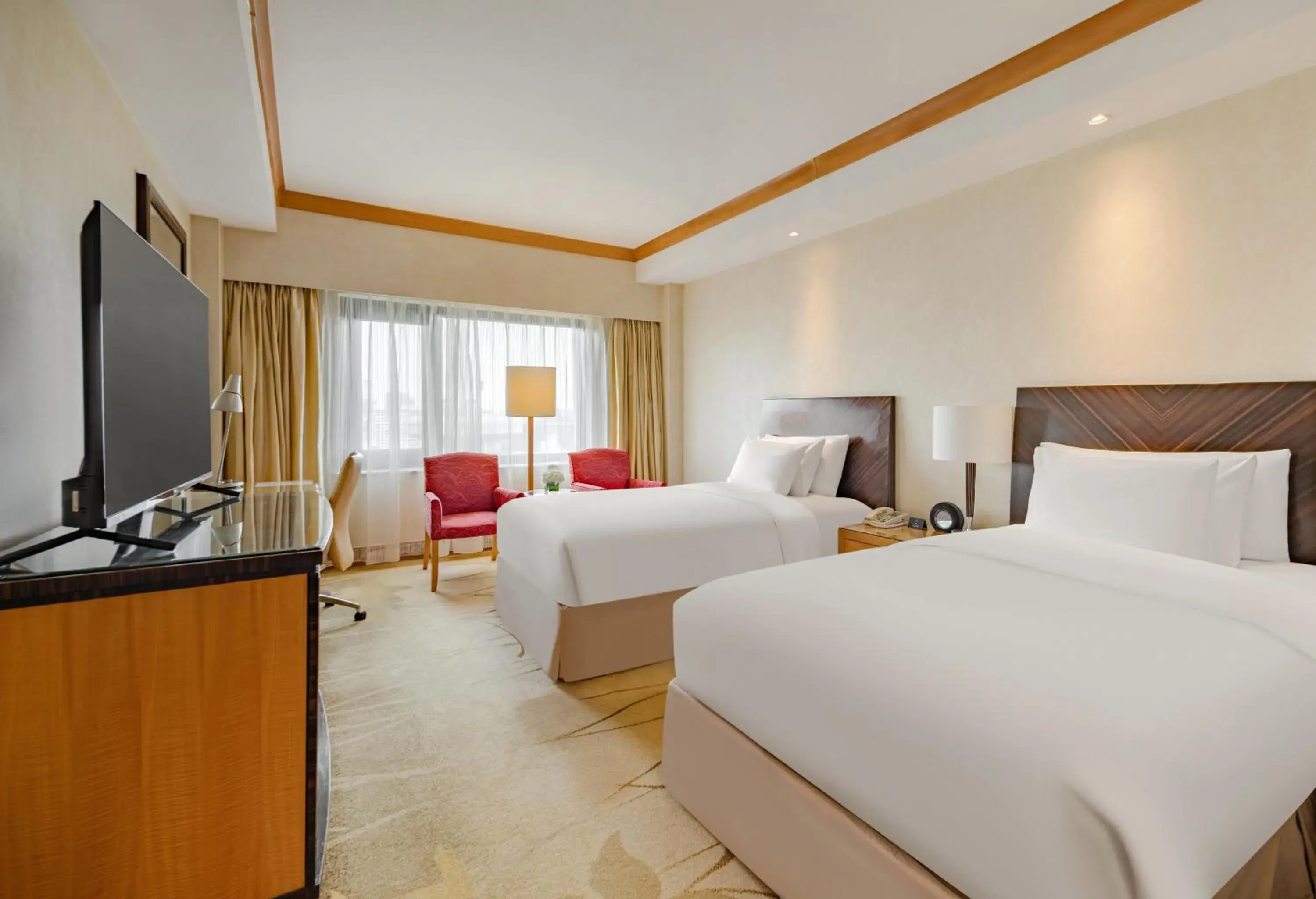 Bedroom in Radisson Collection Hotel, Yangtze Shanghai