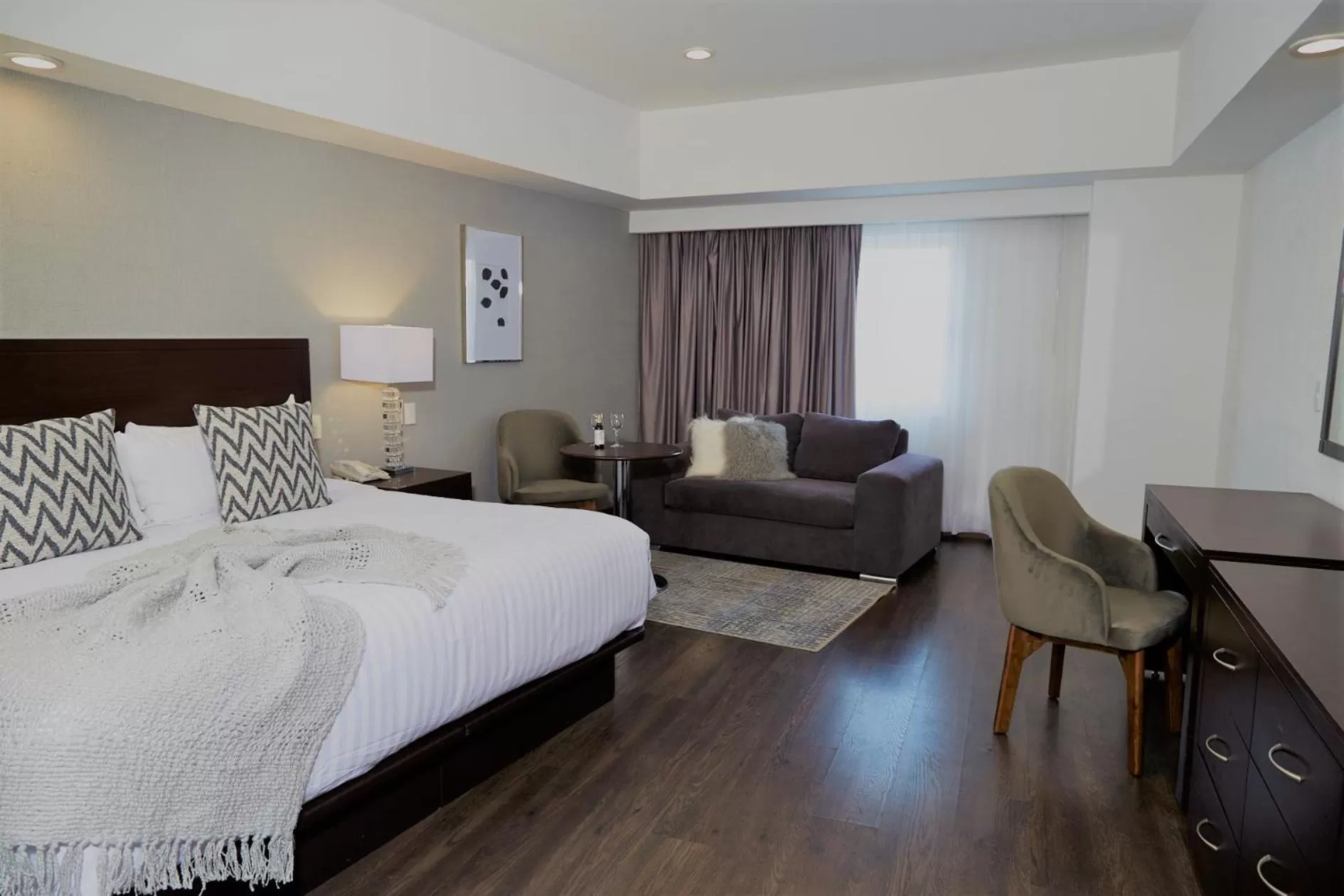 Photo of the whole room, Bed in Ejecutivo Express Guadalajara Providencia - Av México