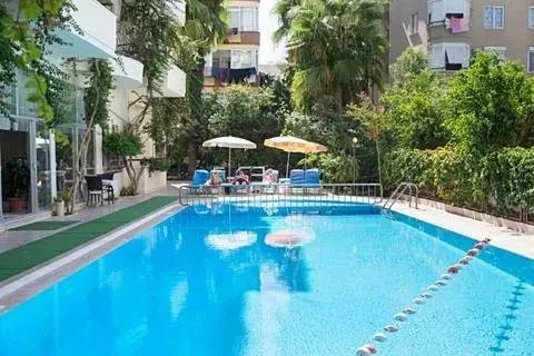 Swimming Pool in The S Aparts & Suites Hotel