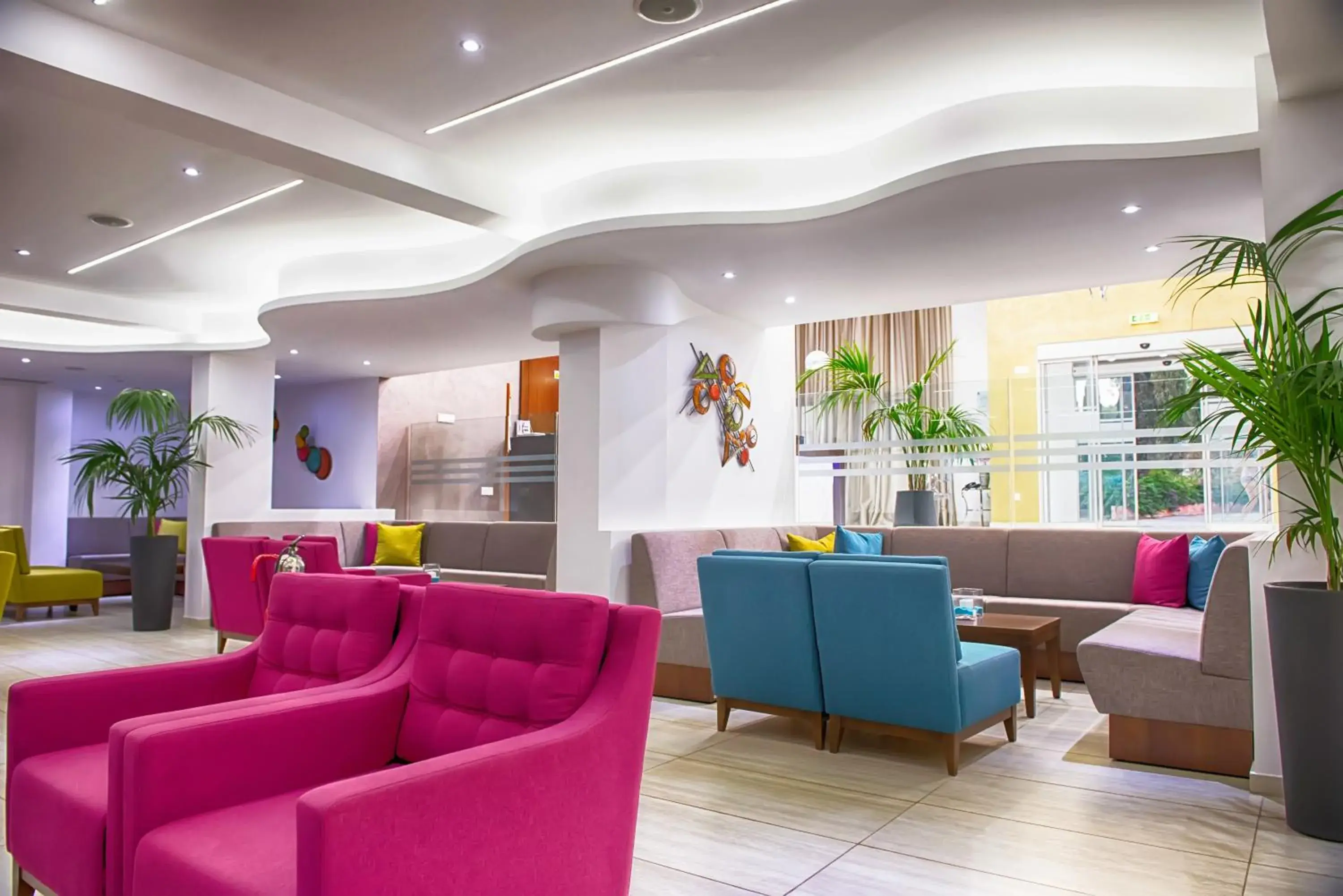Lobby or reception, Lounge/Bar in New Famagusta Hotel & Suites