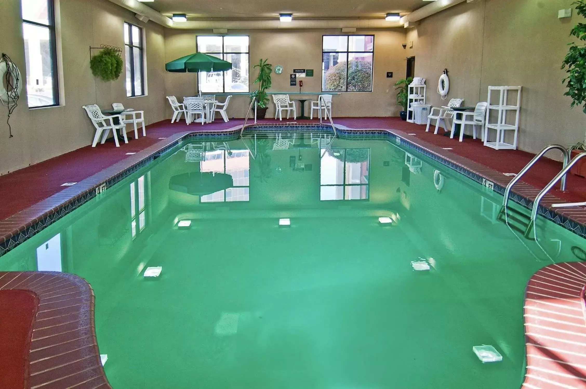 Pool view, Swimming Pool in Hampton Inn Oklahoma City Northwest