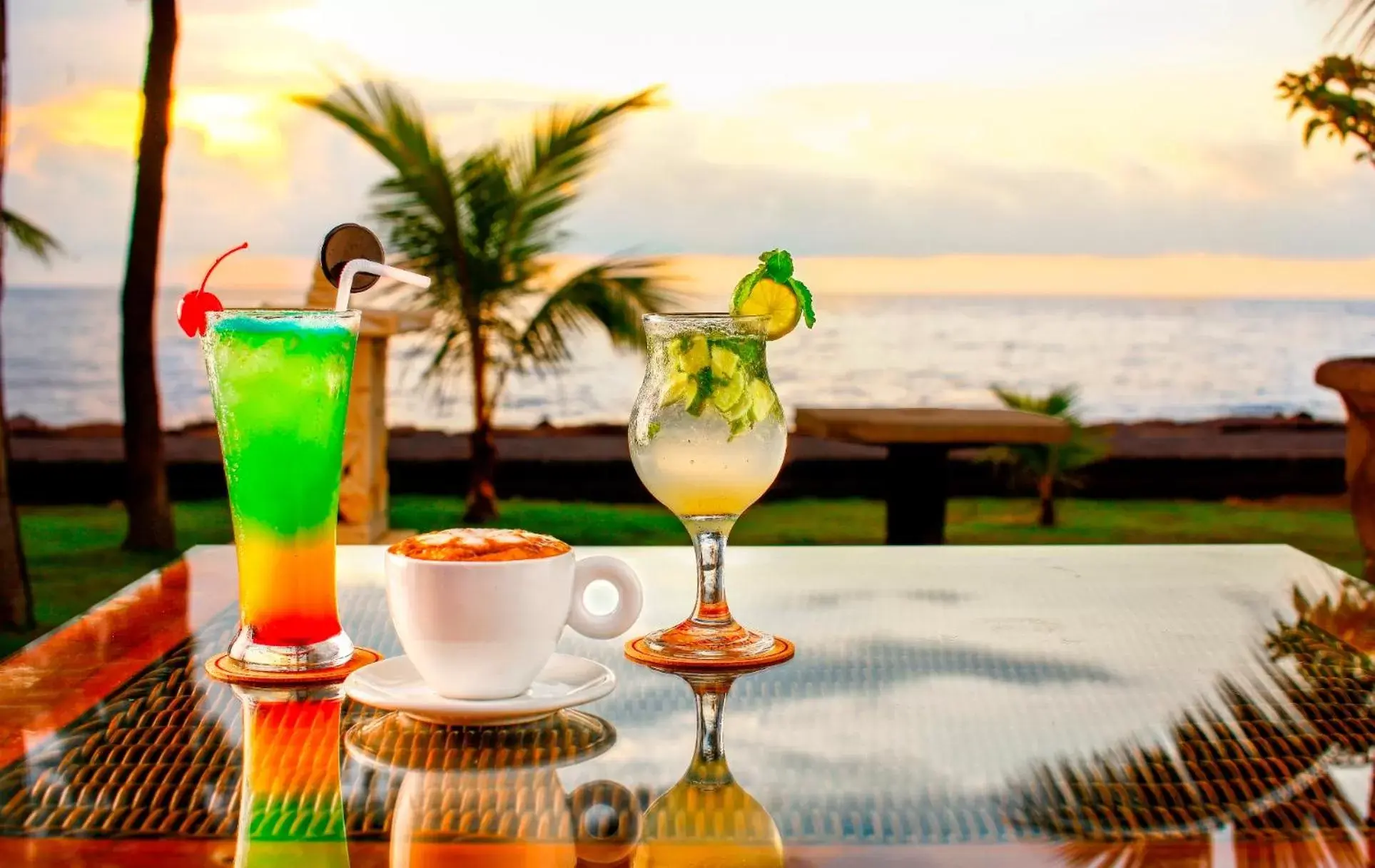 Drinks in Puri Saron Hotel Baruna Beach Lovina