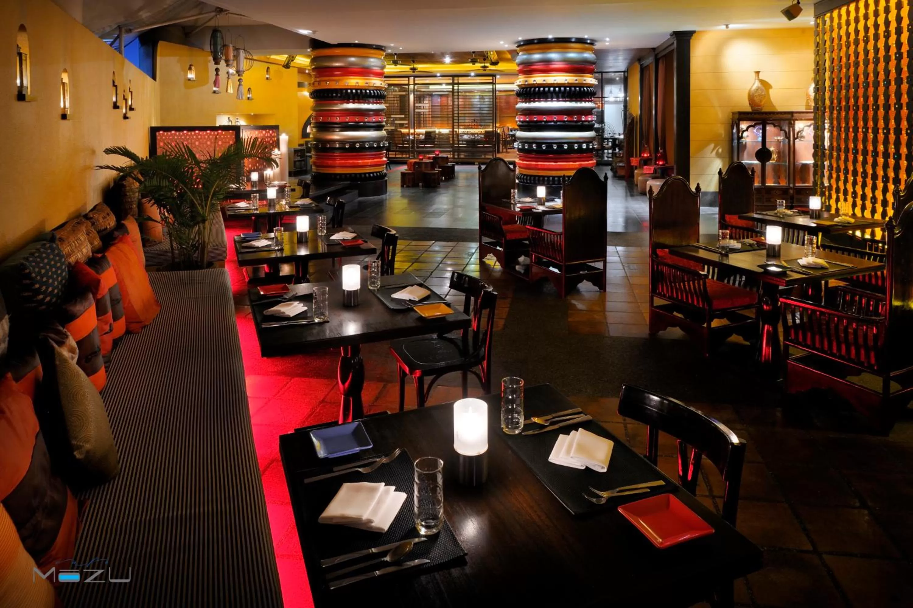 Restaurant/places to eat in lebua at State Tower