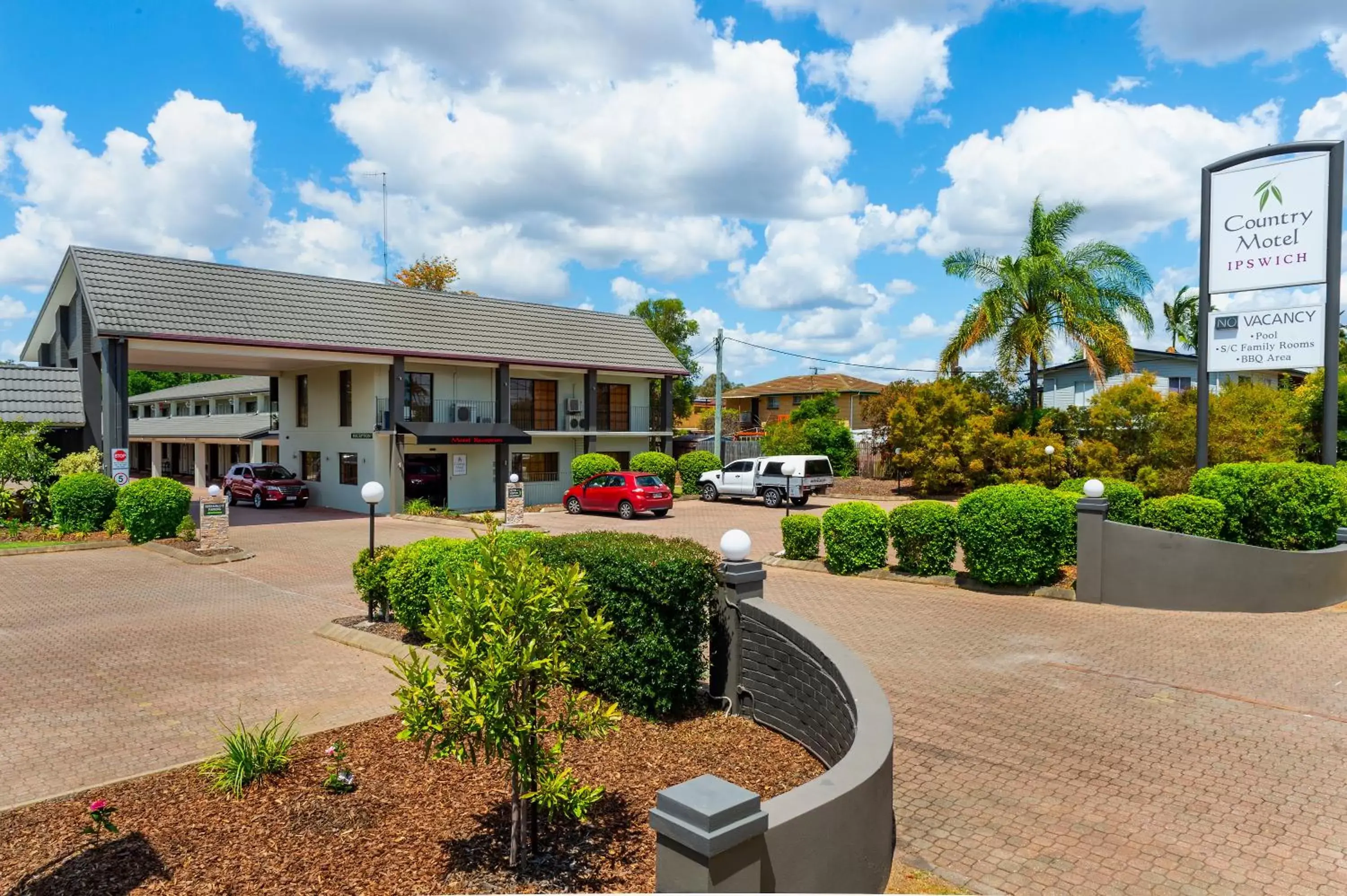 Facade/entrance, Property Building in Country Motel Ipswich